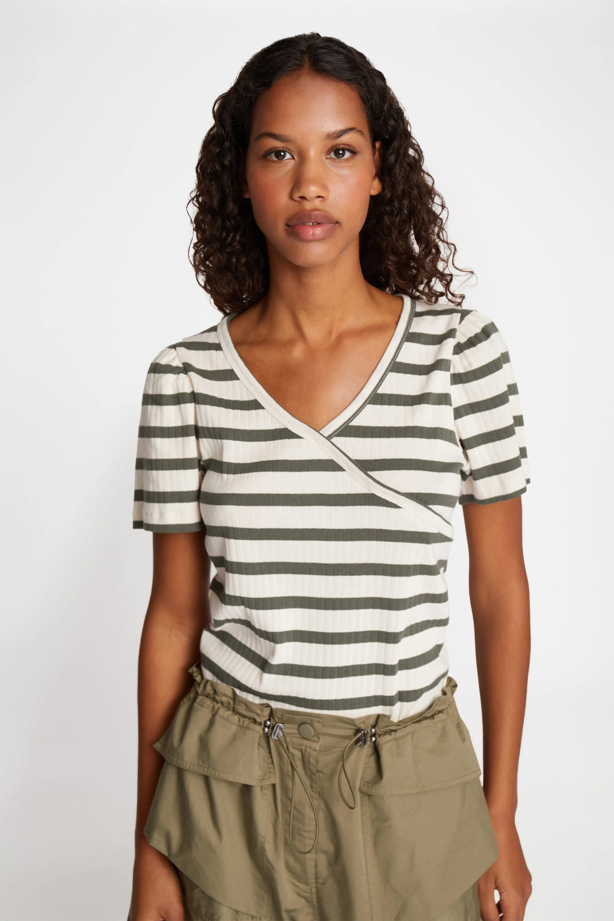 UTE - ARMY sold by Munthe product image thumbnail 2