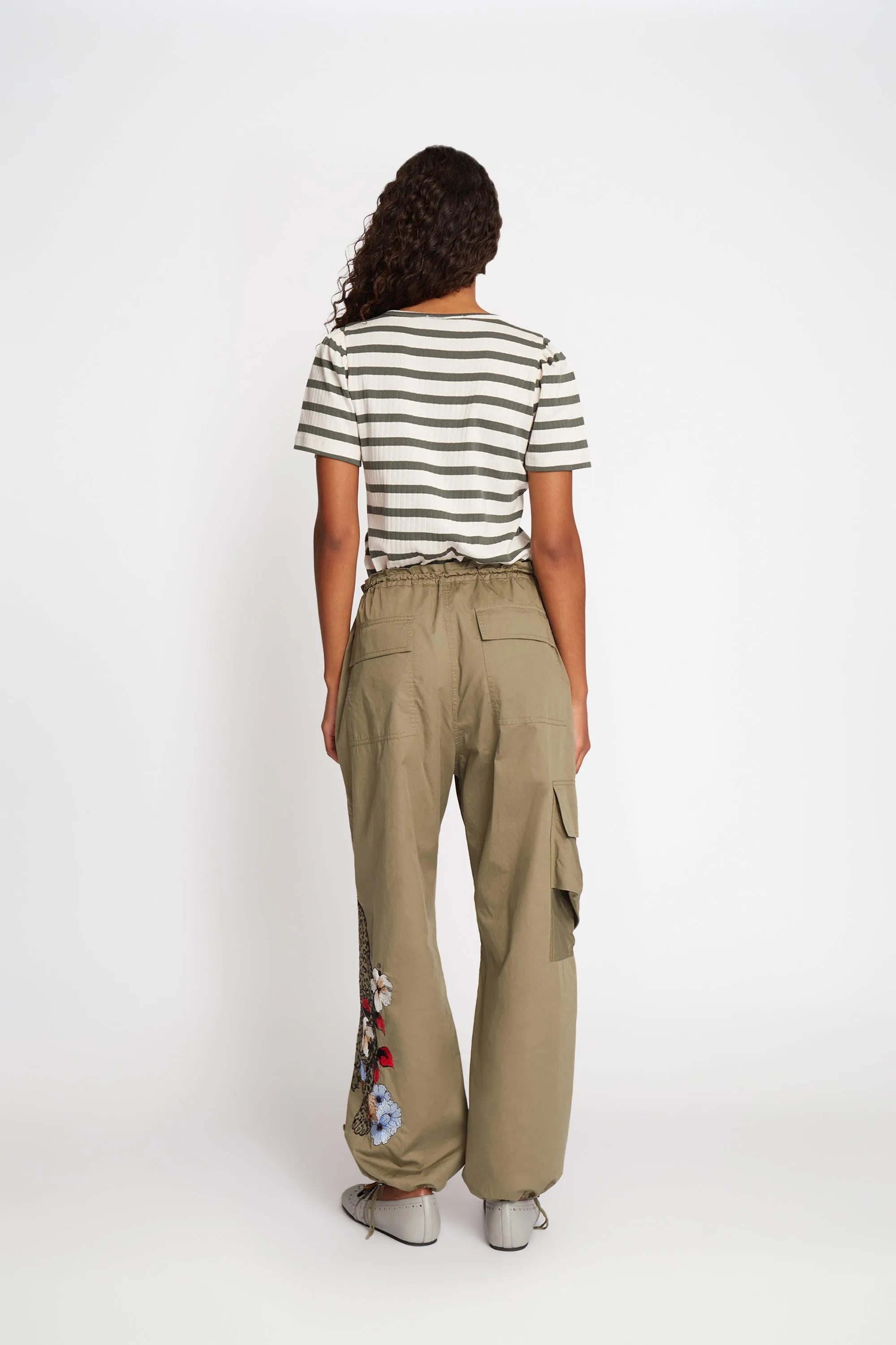 UTE - ARMY sold by Munthe product image thumbnail 3