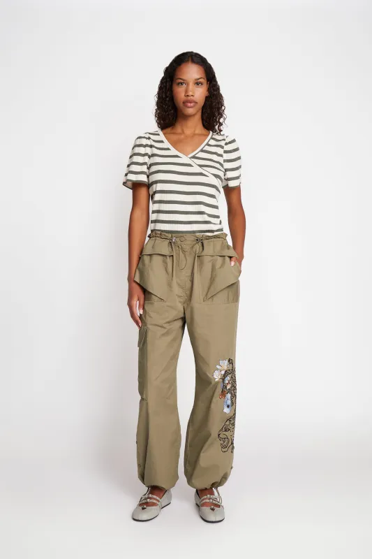 UTE - ARMY sold by Munthe