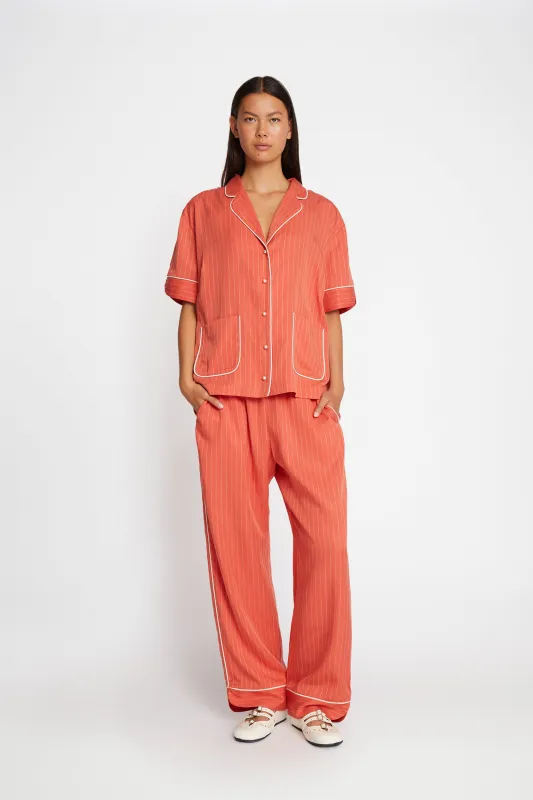 USHI - RED sold by Munthe