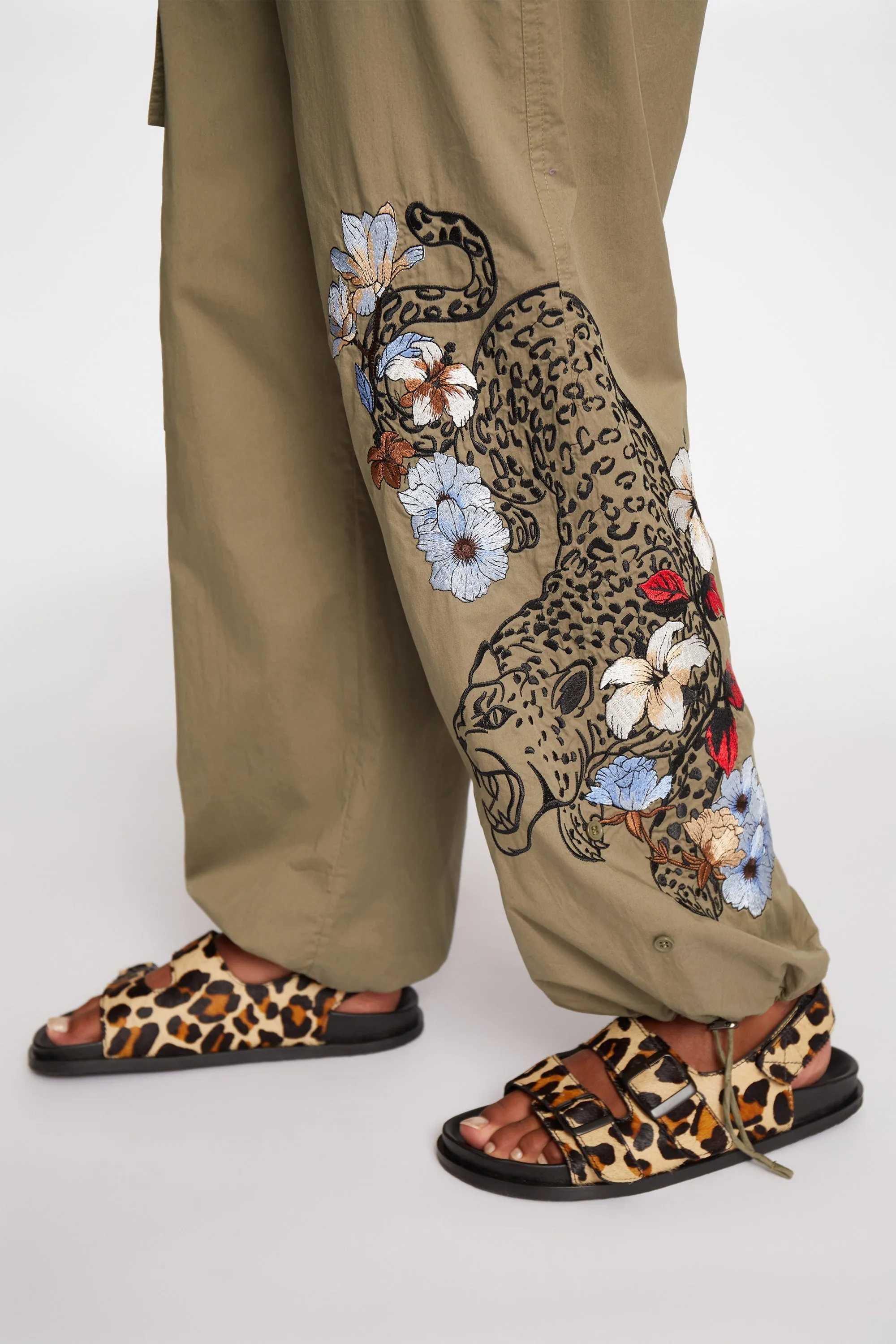 UNFORM - KHAKI sold by Munthe product image thumbnail 2