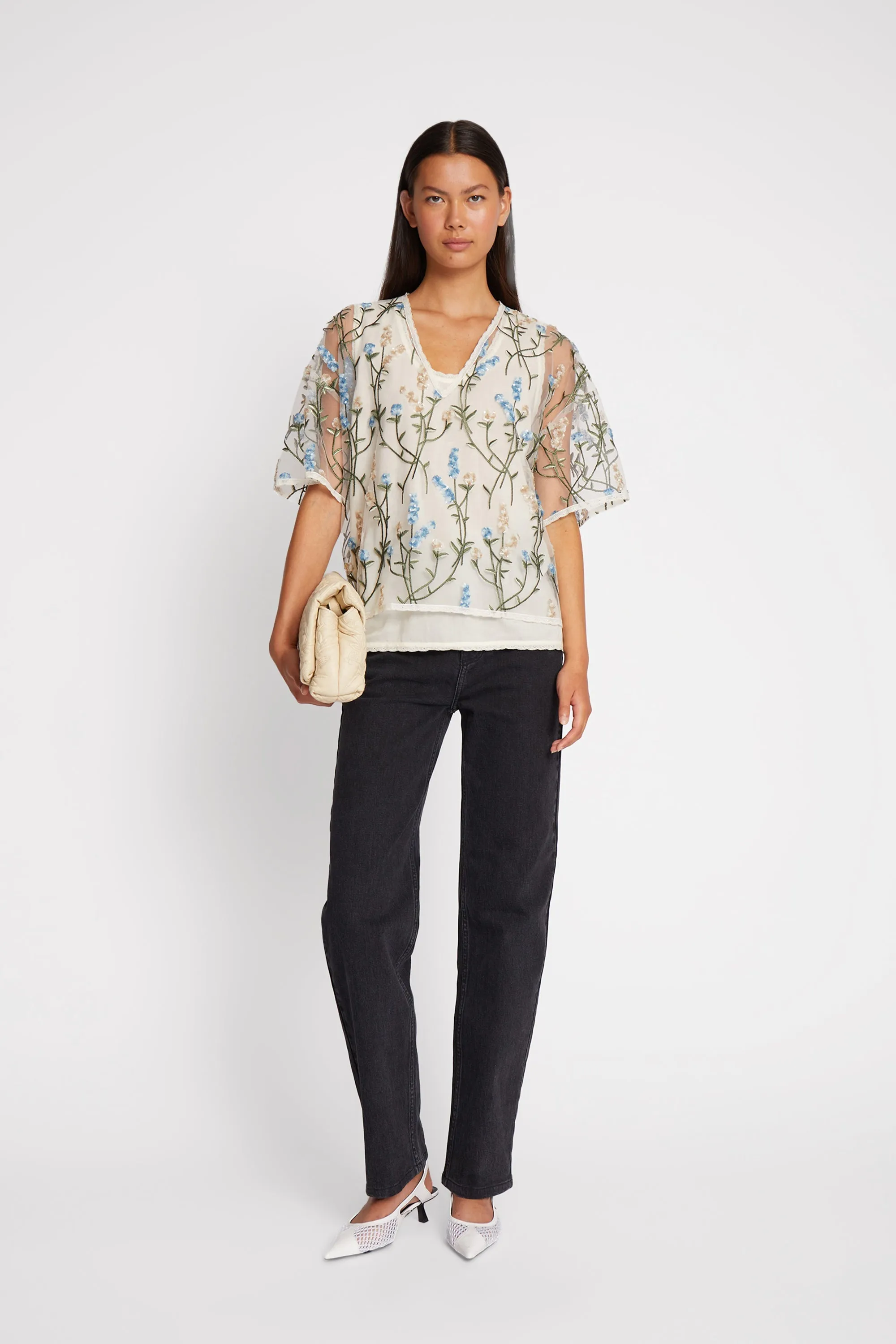 ULFIN - WHITE sold by Munthe product image thumbnail 2