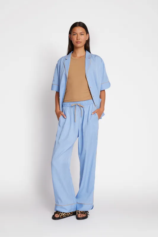 UKAVA - BLUE sold by Munthe