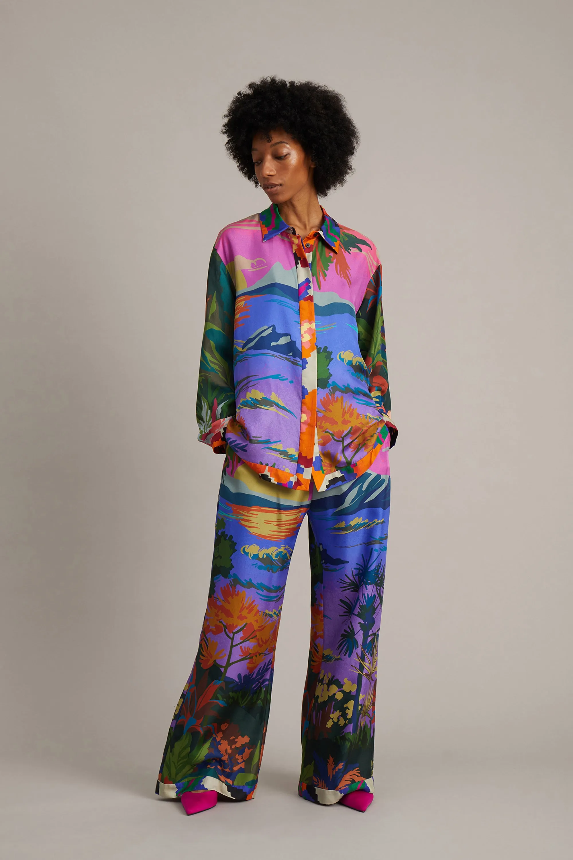 GASEIA - PURPLE sold by Munthe