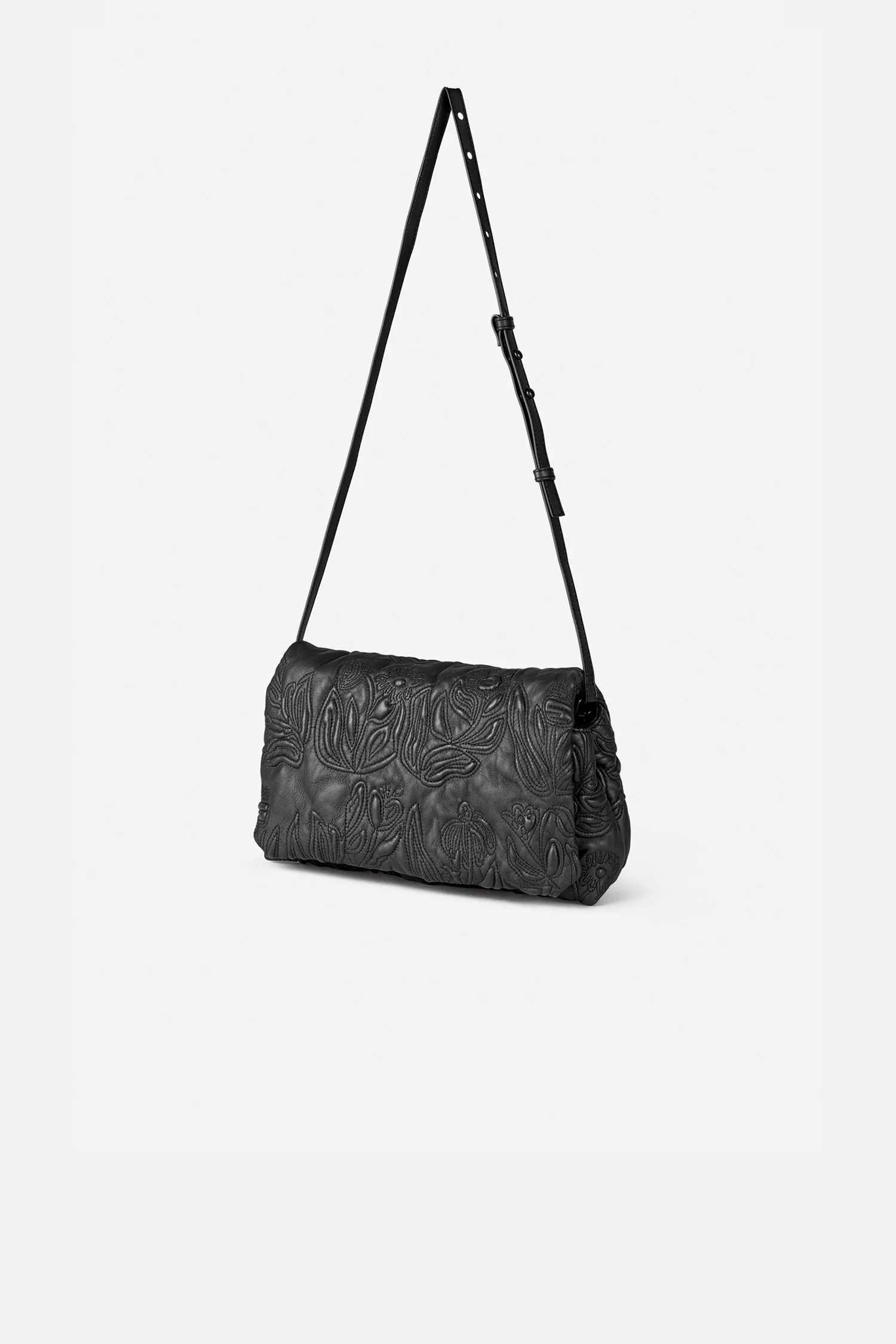 FOLUKE BAG - BLACK sold by Munthe product image thumbnail 2