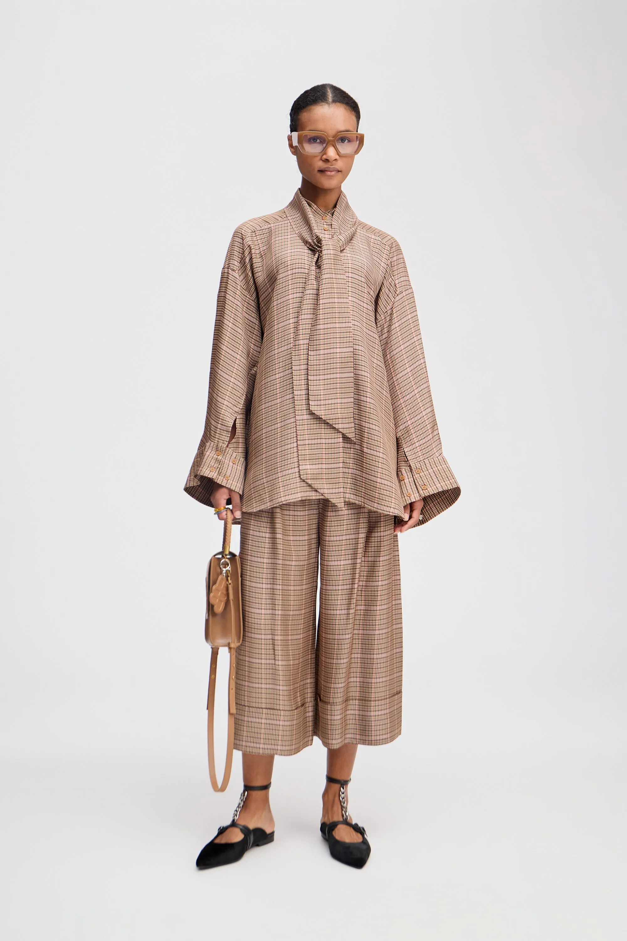 LUSTY - MOCCA sold by Munthe