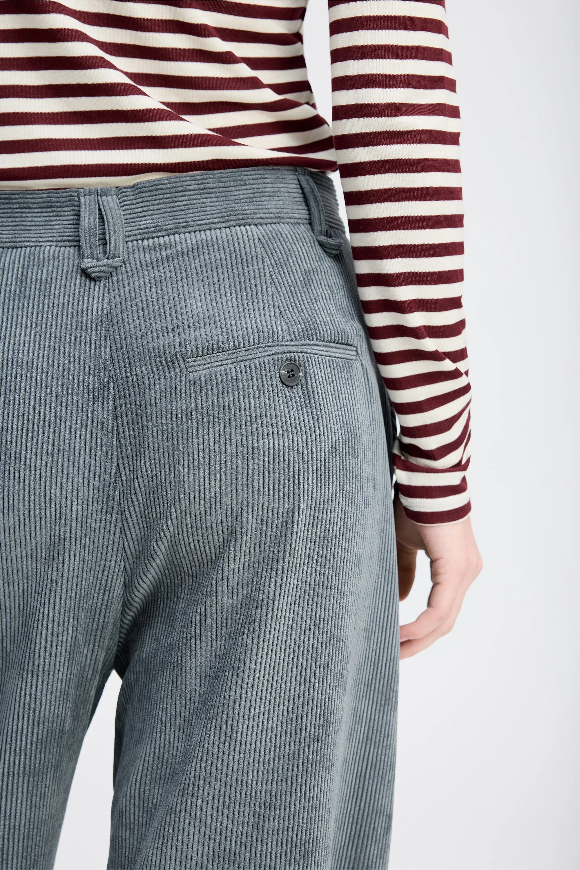 LELOUIS - CHARCOAL sold by Munthe product image thumbnail 5