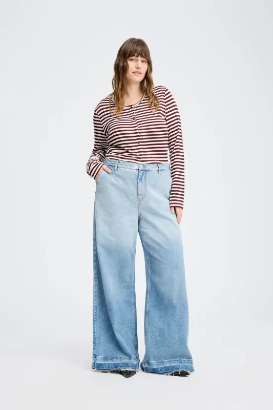 LECUBE - LIGHT BLUE sold by Munthe