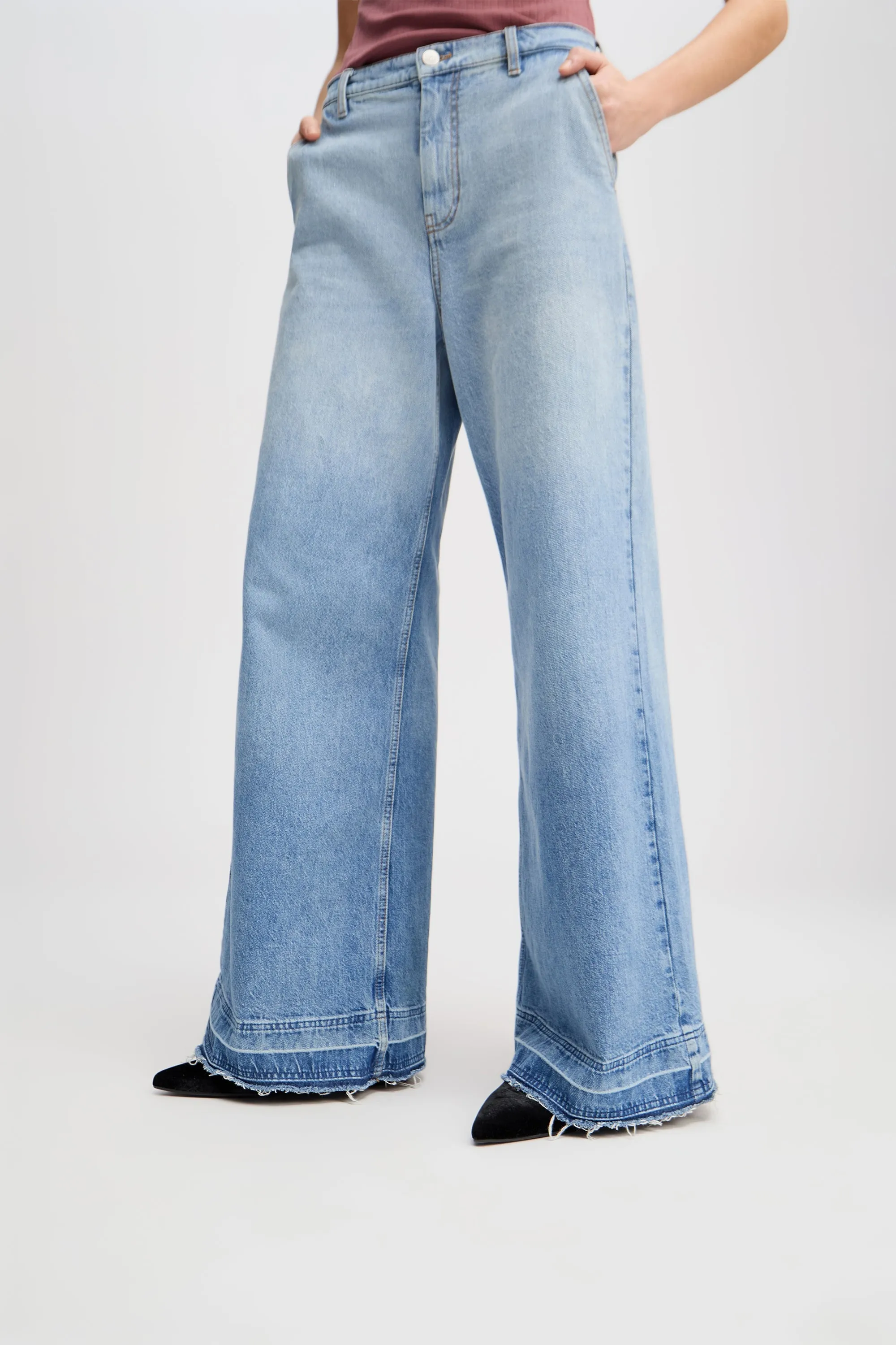 LECUBE - LIGHT BLUE sold by Munthe product image thumbnail 2