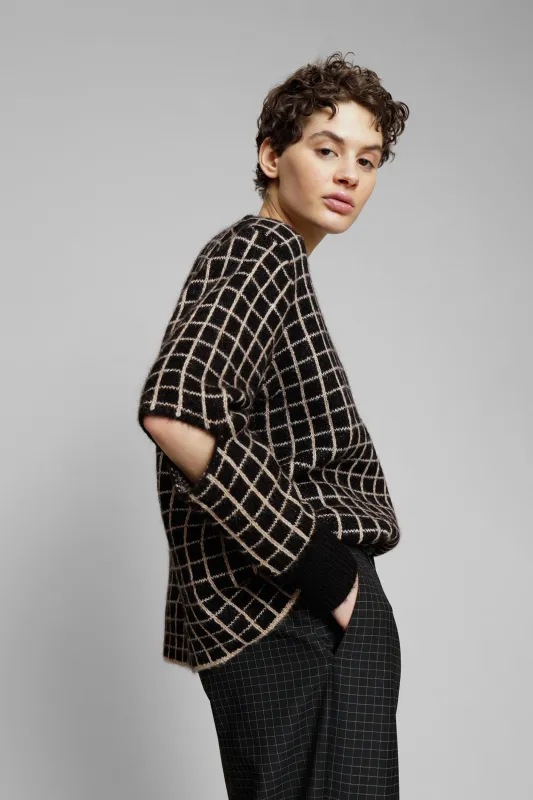 EXIST - BLACK sold by Munthe