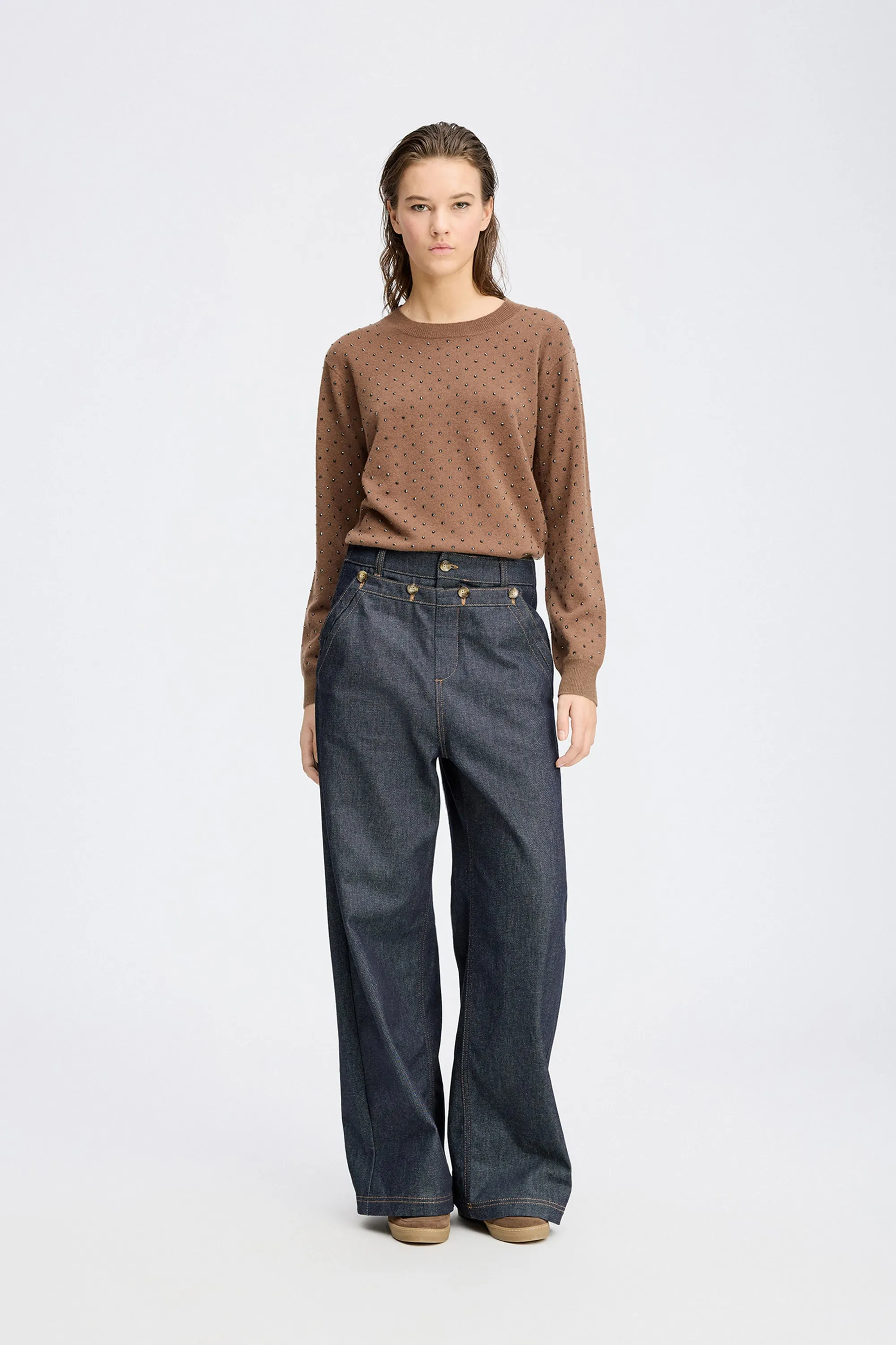 RELINA - BROWN sold by Munthe