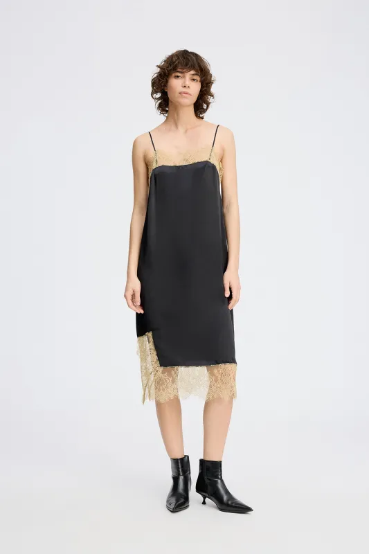 ROCCO SLIP - BLACK made by Munthe