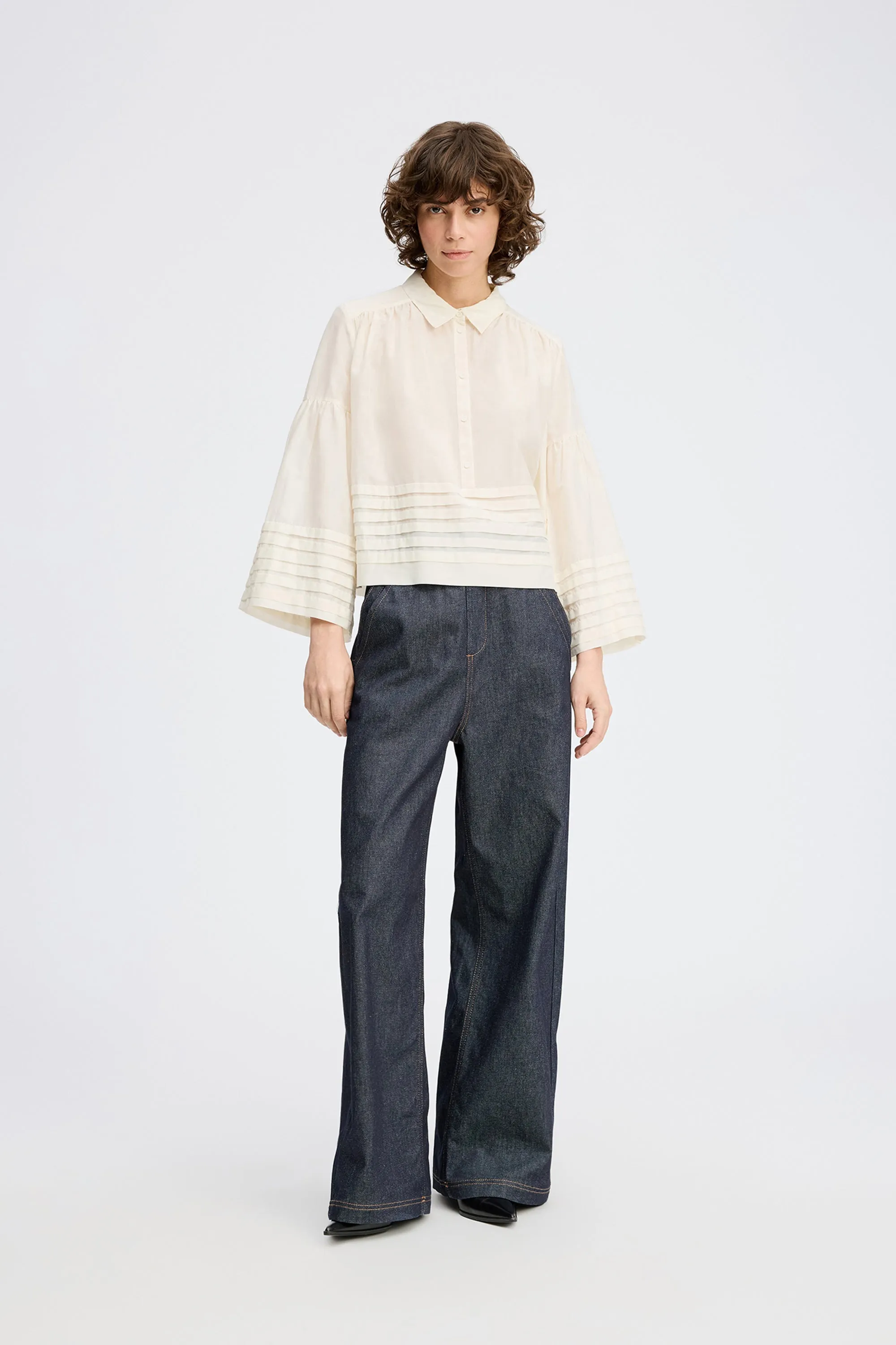 ROSALIN - IVORY sold by Munthe