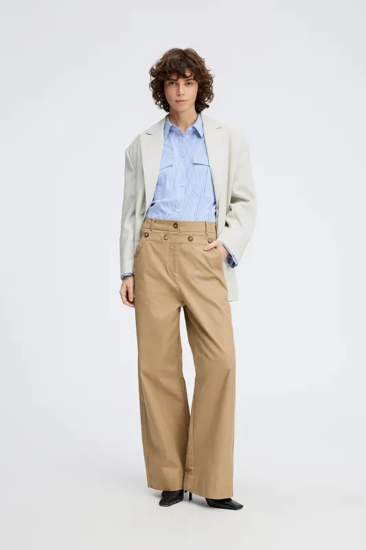 RENARD - CAMEL sold by Munthe