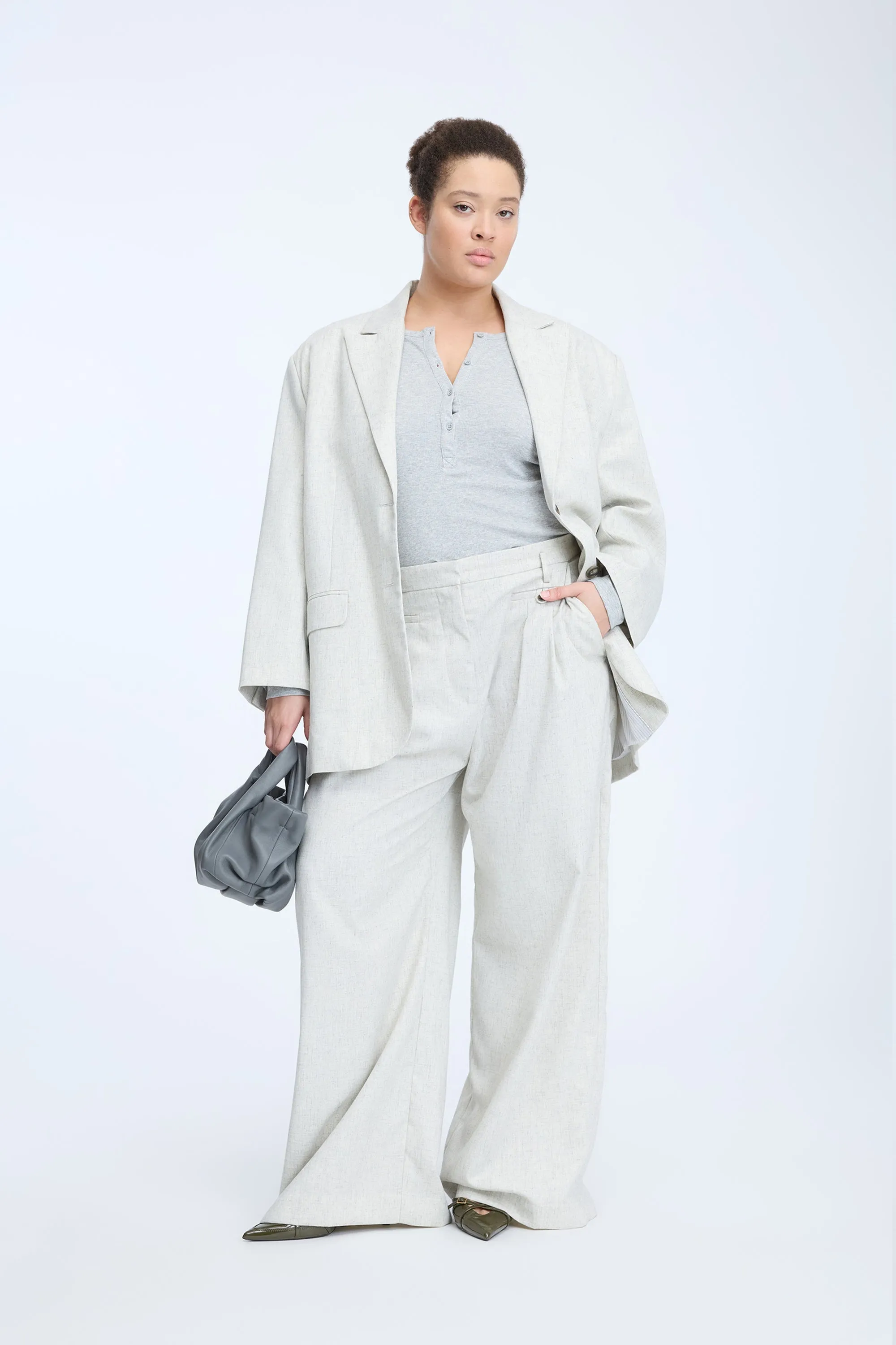 RAE - LIGHT GREY sold by Munthe