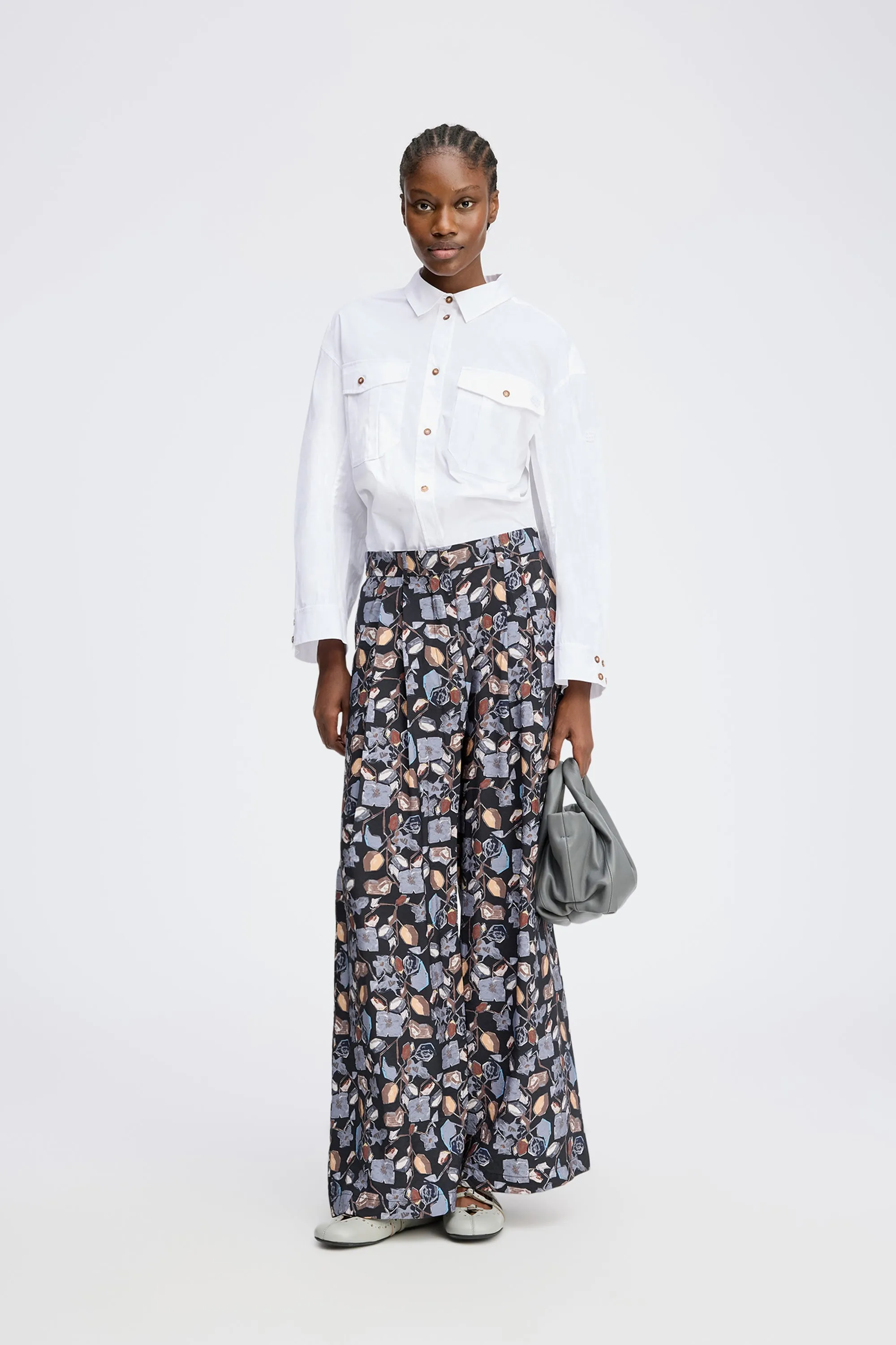 FAICUS - BLACK sold by Munthe