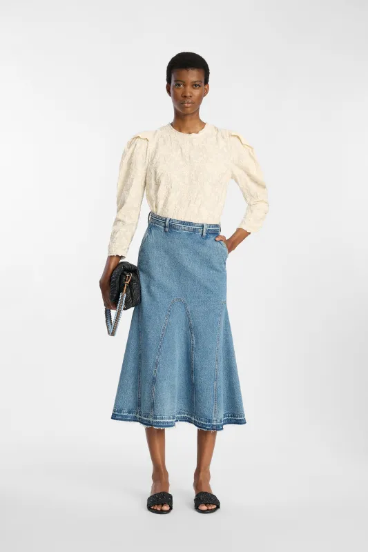 BENICIO - CREME sold by Munthe