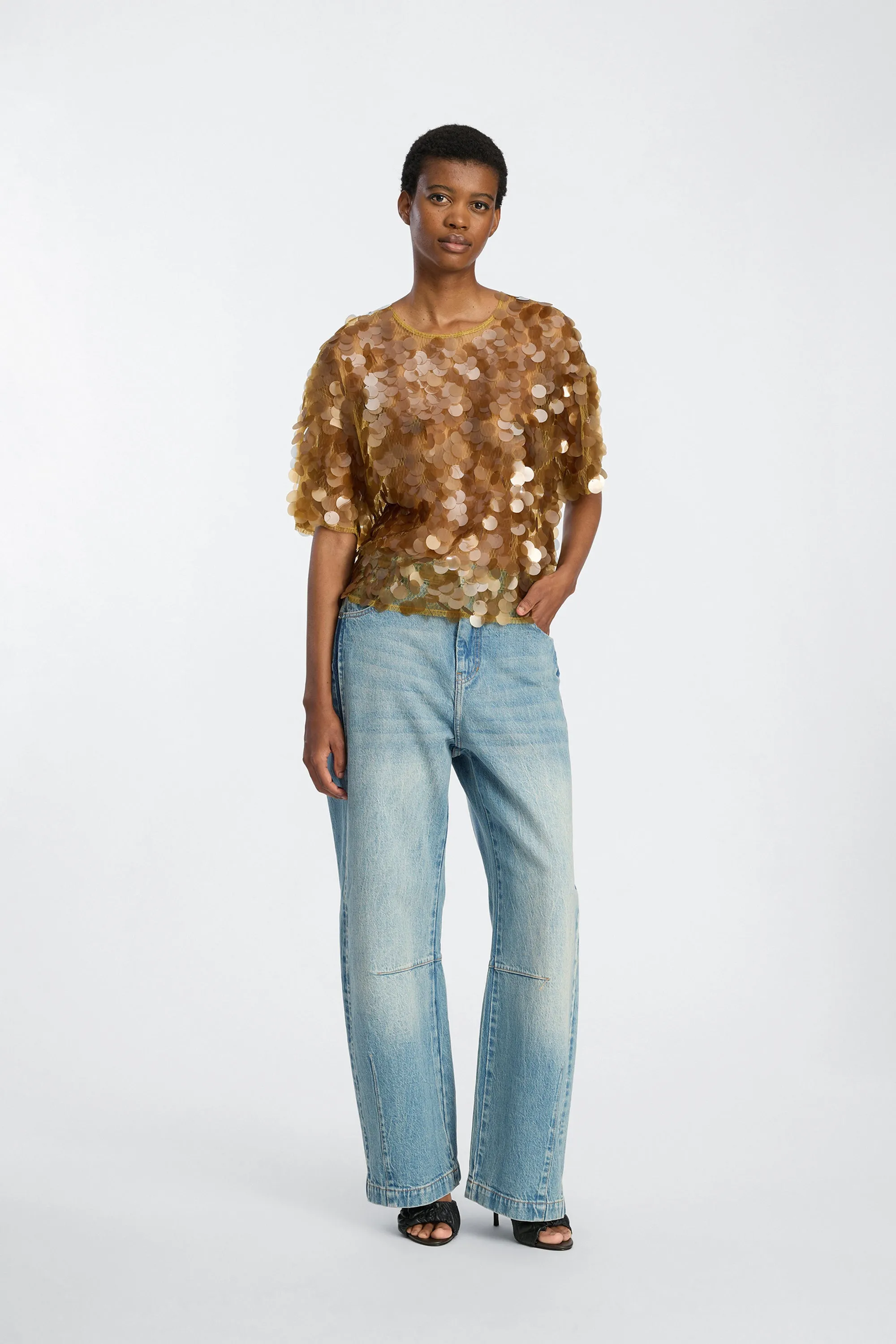 BELMIRA - GOLD sold by Munthe