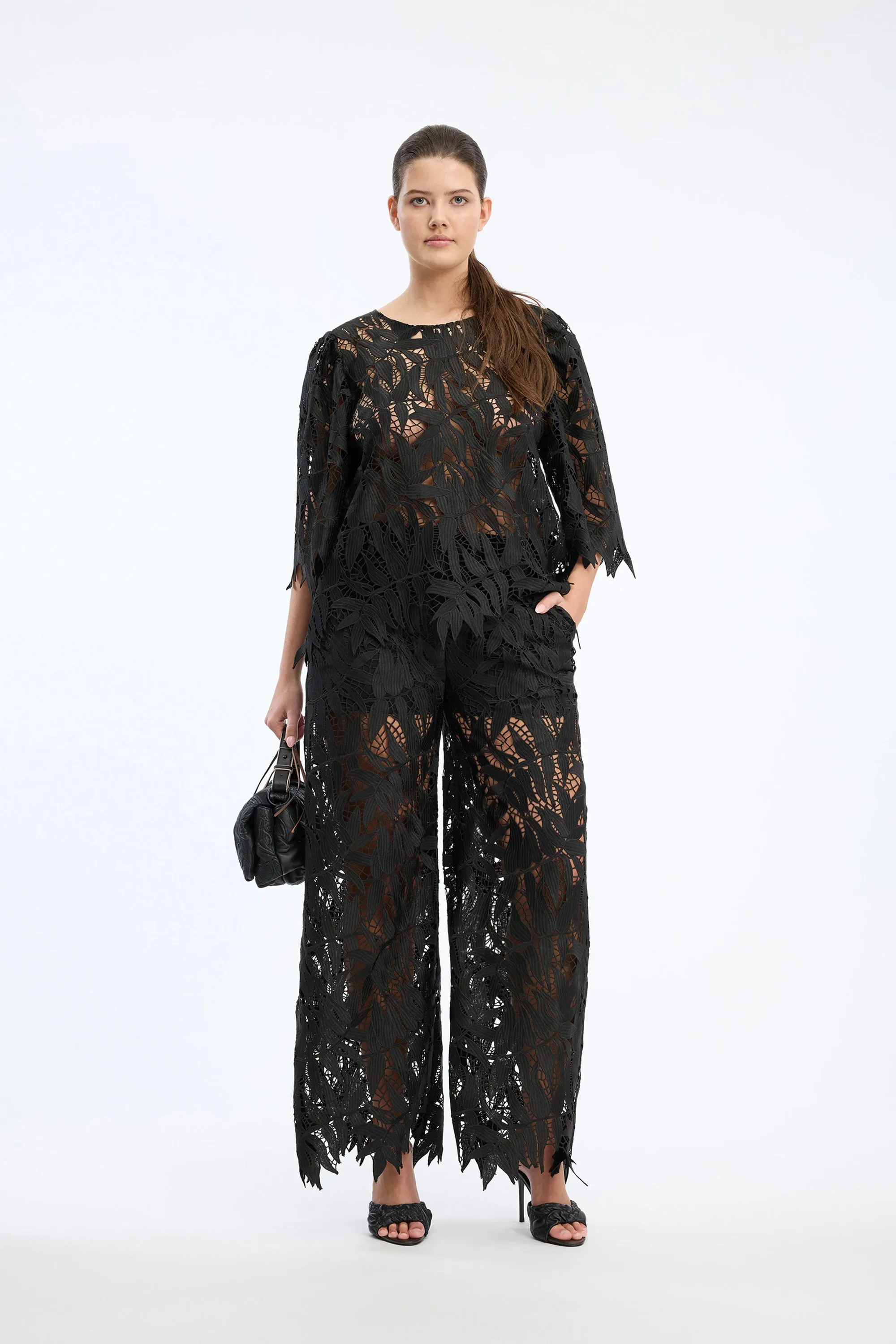 BUBBLE - BLACK sold by Munthe