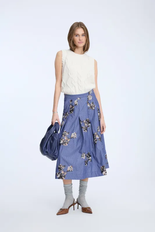 NUKKIA - STRIPE NAVY made by Munthe