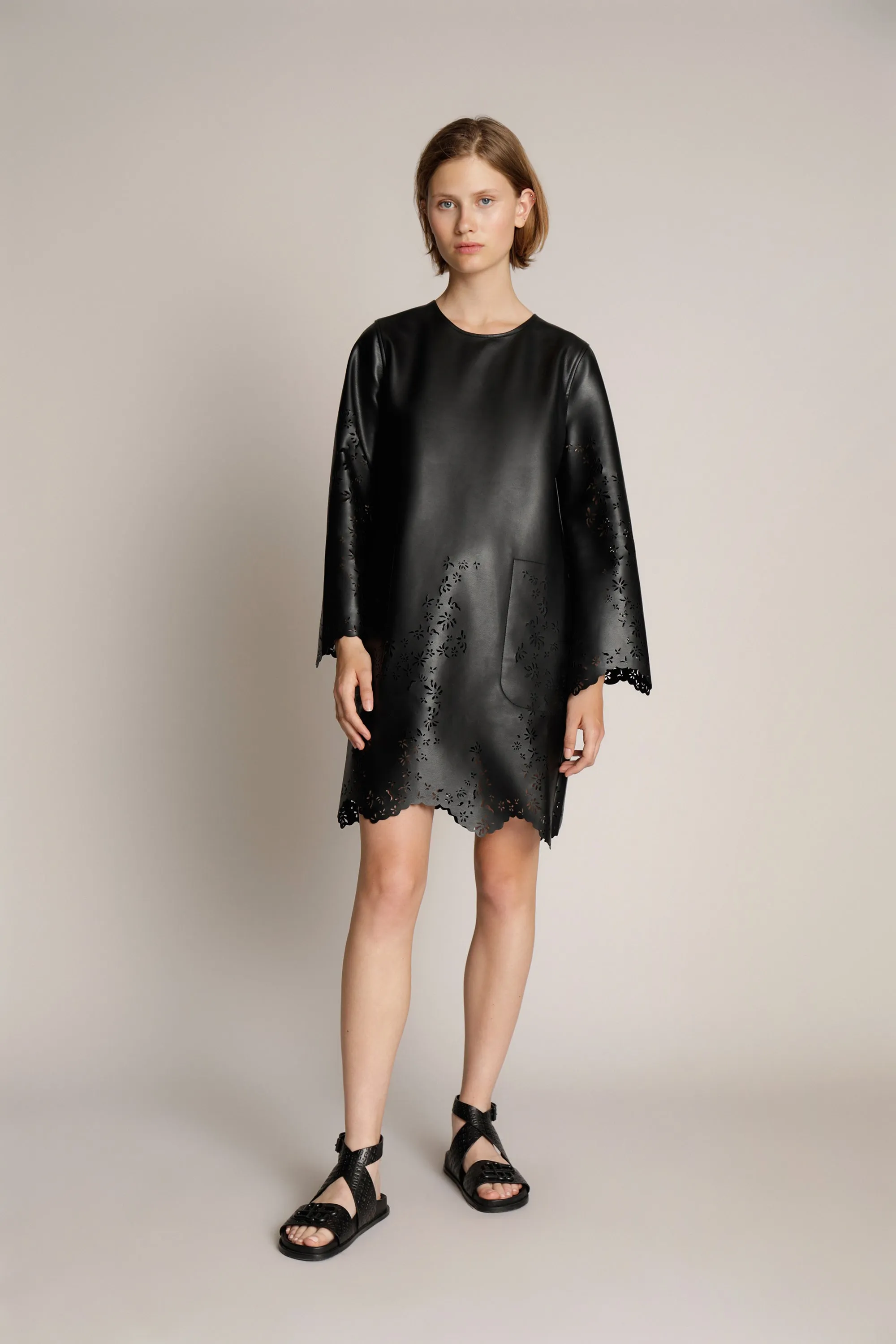 MEGGALI - BLACK sold by Munthe