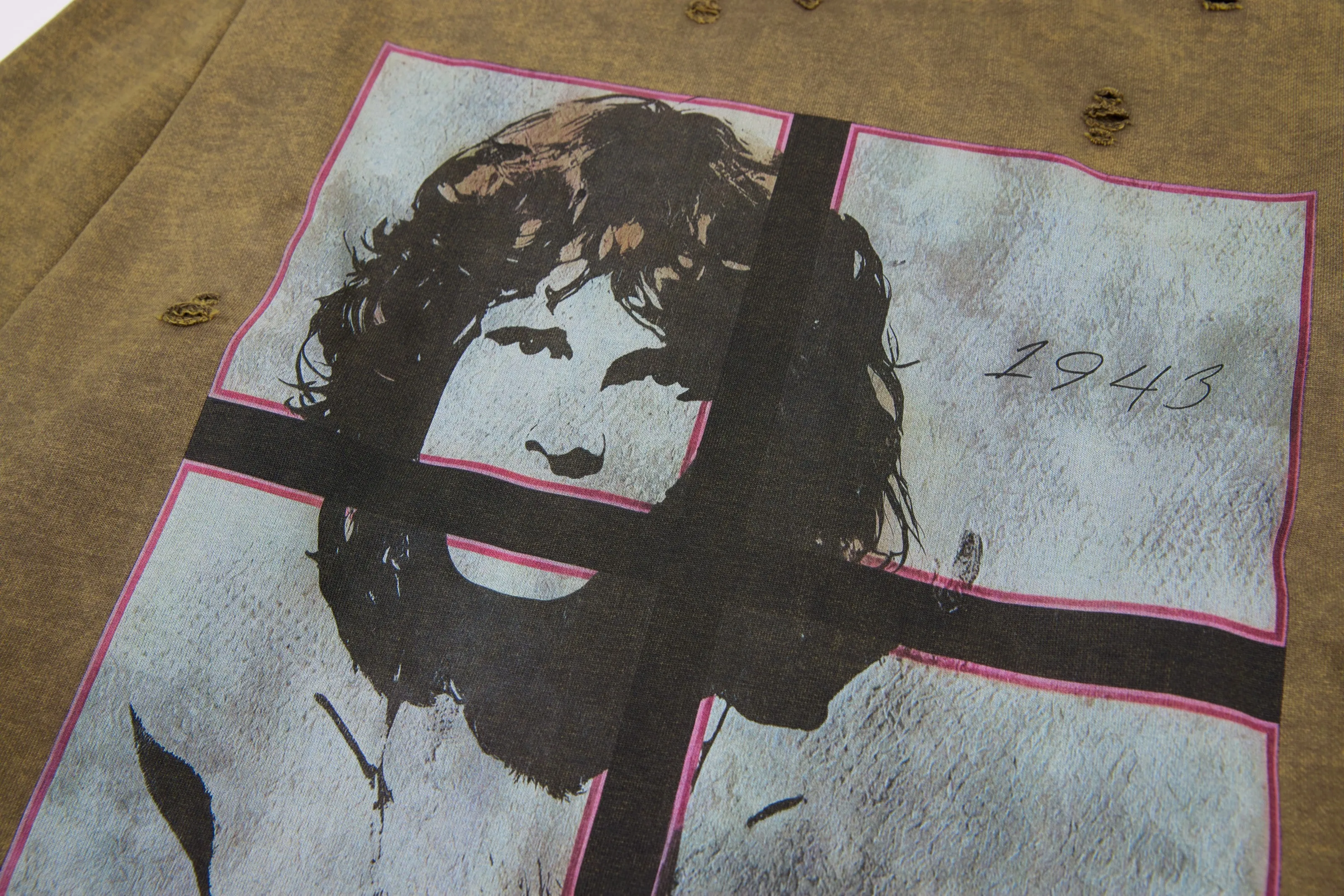 Omirad Vintage Graphic Long Sleeve Tee sold by Omirad product image thumbnail 5