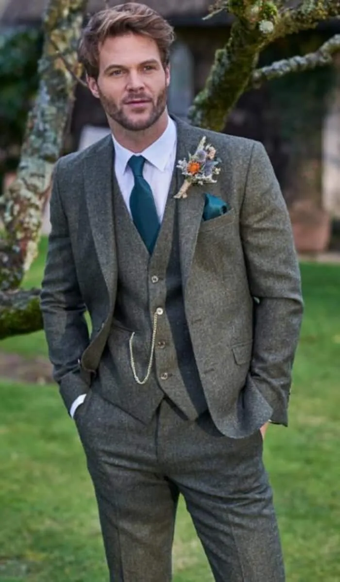 Green Tweed Suit - Green Herringbone Fabric Western Suit - Vintage English Suit sold by Alberto Nardoni