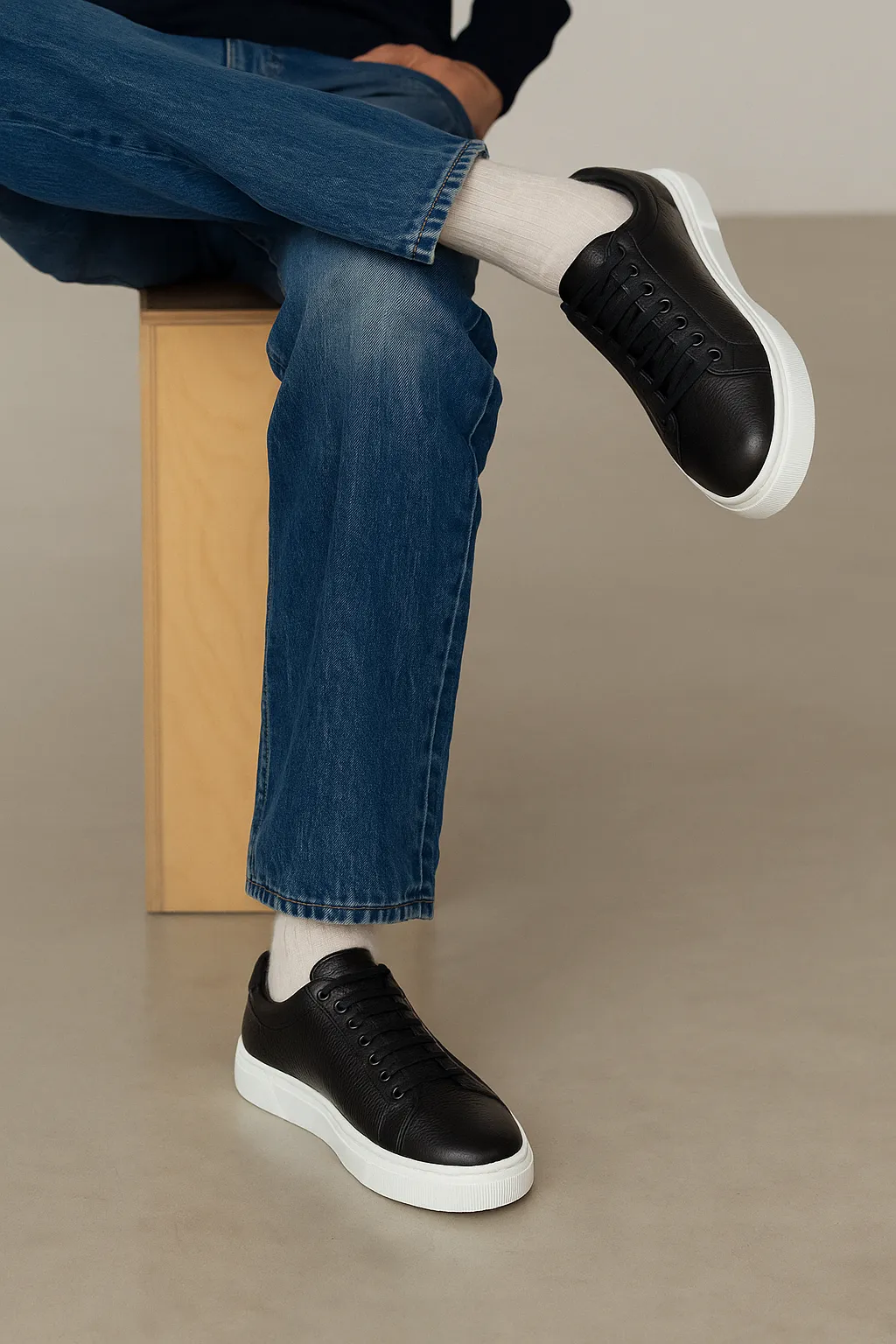 Belvedere Matteo Black Genuine Crocodile Dress Shoe sold by Alberto Nardoni product image thumbnail 2