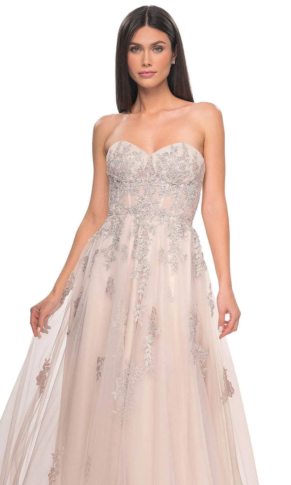 La Femme 32084 Lace Ornate Sweetheart Prom Dress sold by Alberto Nardoni product image thumbnail 4