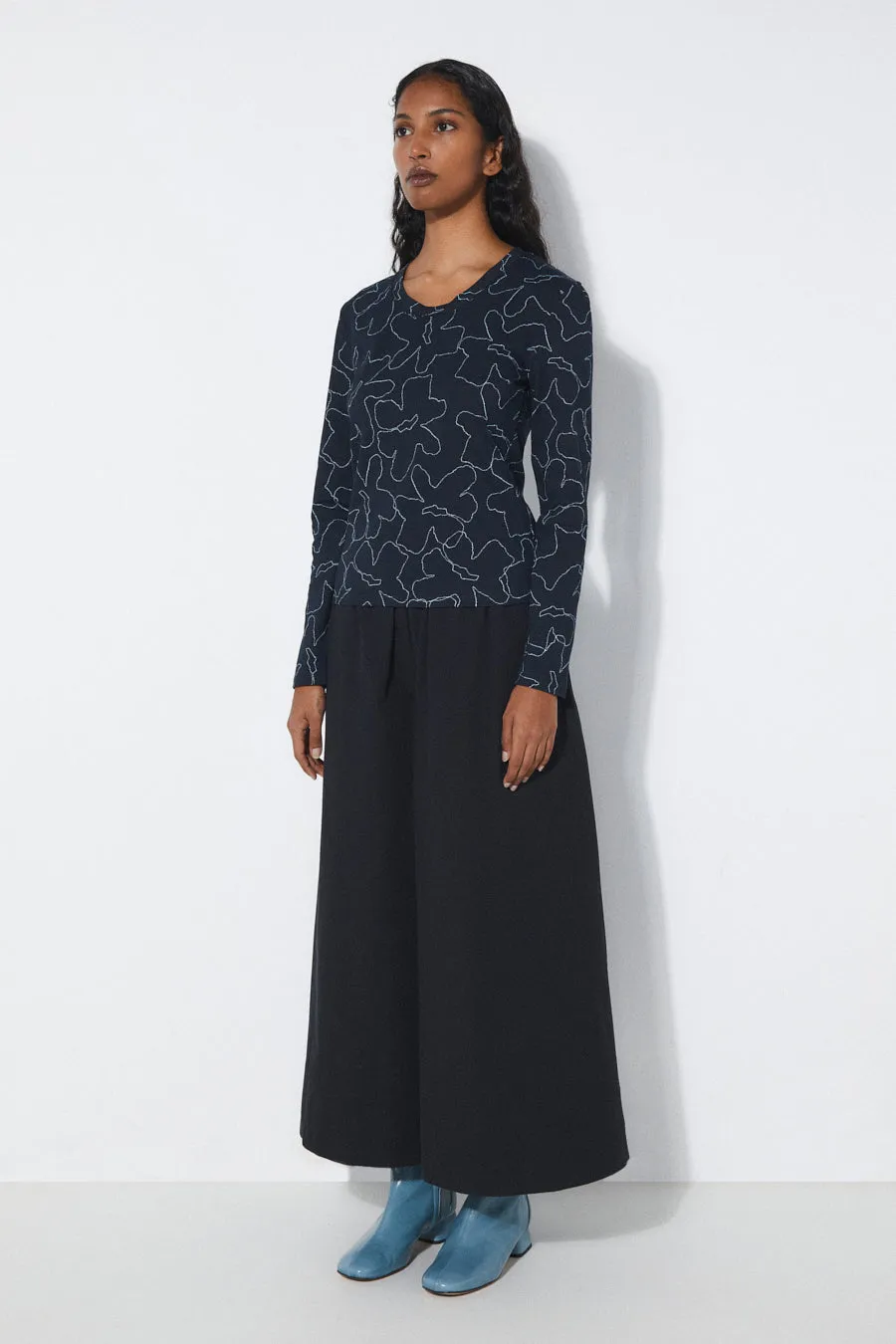 Elif T-Shirt - Flowers sold by Rita Row product image thumbnail 5