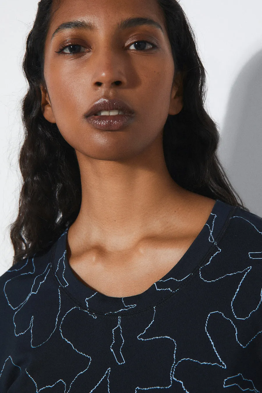 Elif T-Shirt - Flowers sold by Rita Row product image thumbnail 2