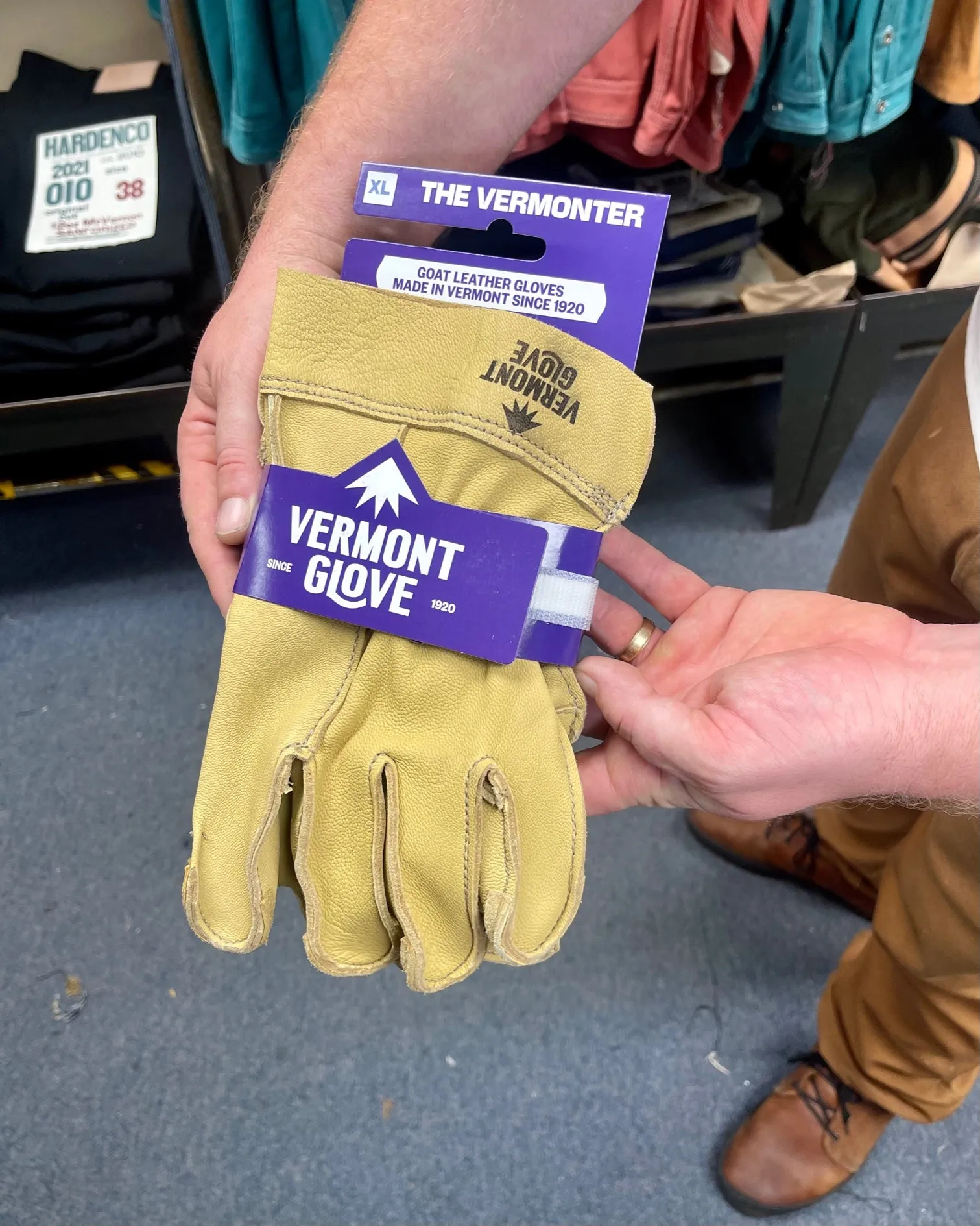 Vermont Glove: THE VERMONTER sold by HARDENCO product image thumbnail 4