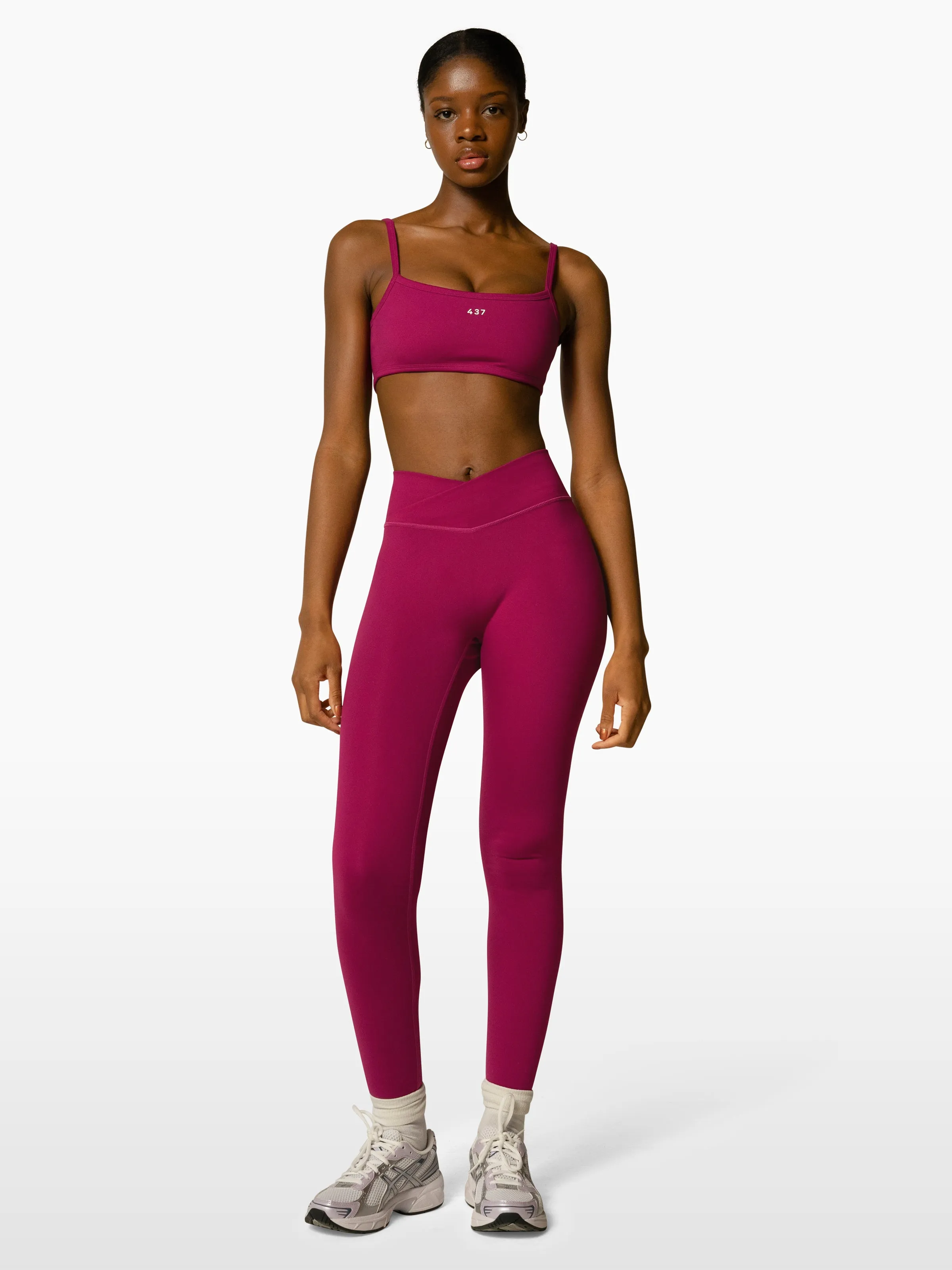 The V Legging / Raspberry sold by 437 product image thumbnail 5