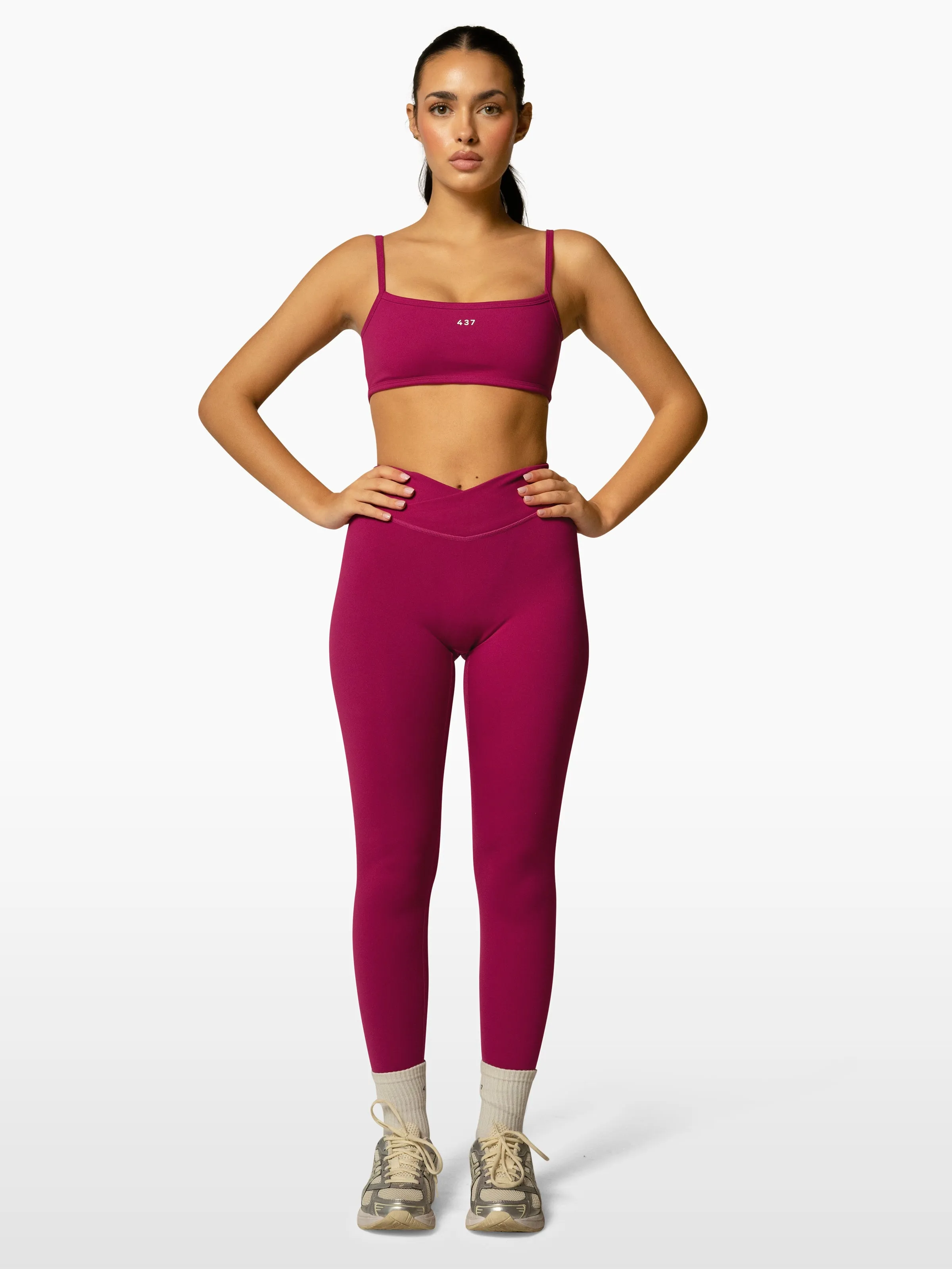 The V Legging / Raspberry sold by 437 product image thumbnail 3