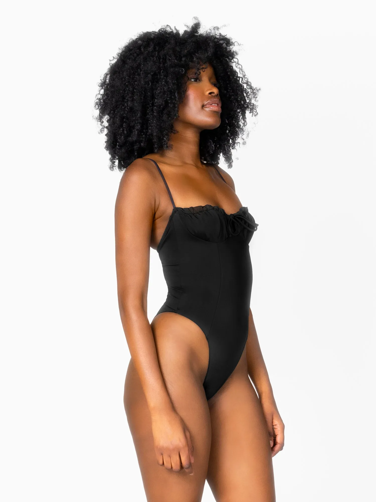 The Belle One Piece / Nero sold by 437 product image thumbnail 4