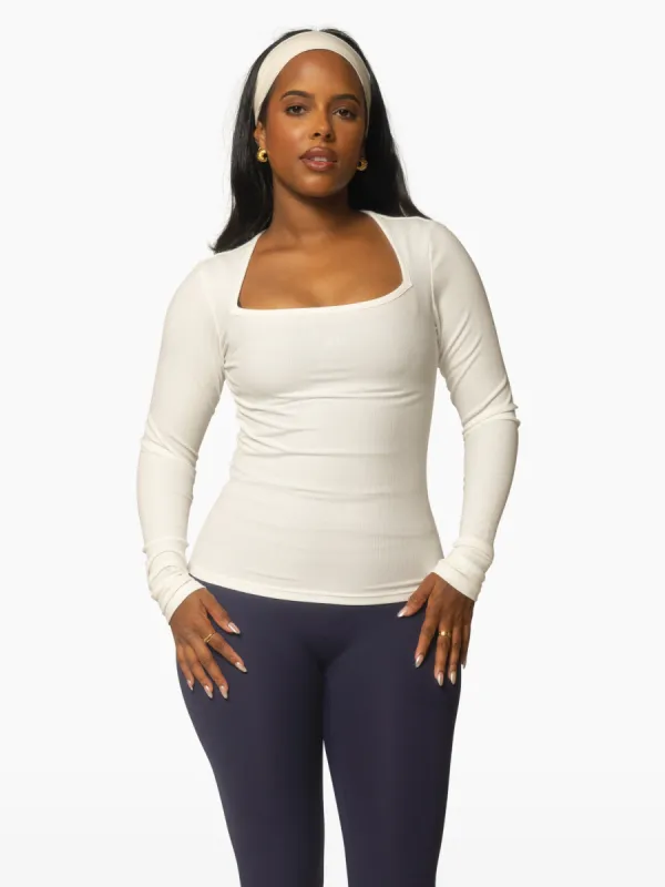 The Everyday Top / White sold by 437