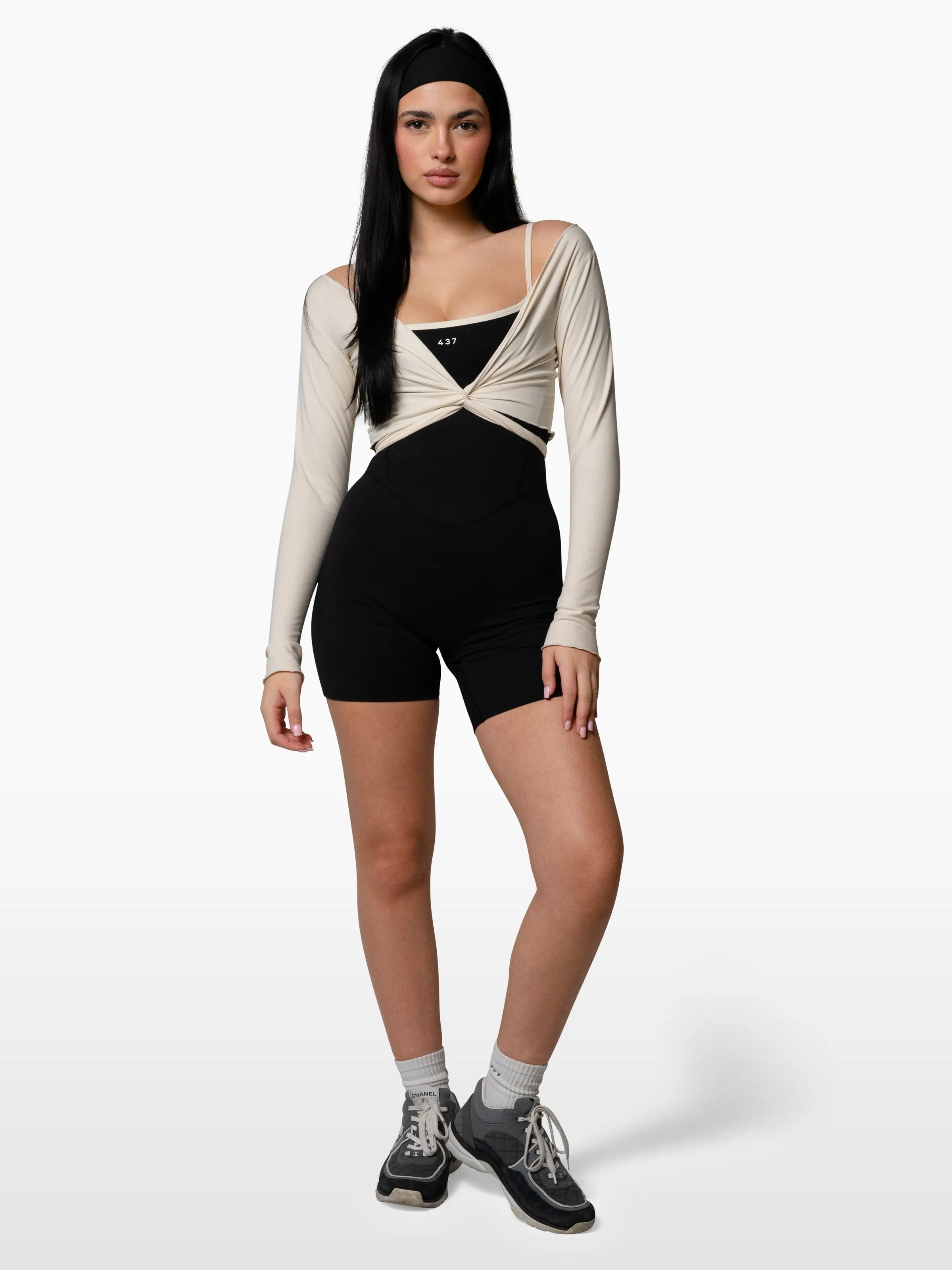 The Shorts Onesie / Black-Cream sold by 437 product image thumbnail 4