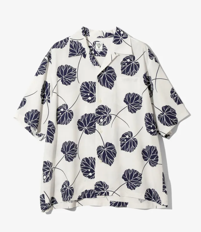 S/S Open Collar Shirt - White - Leaf sold by South2West8