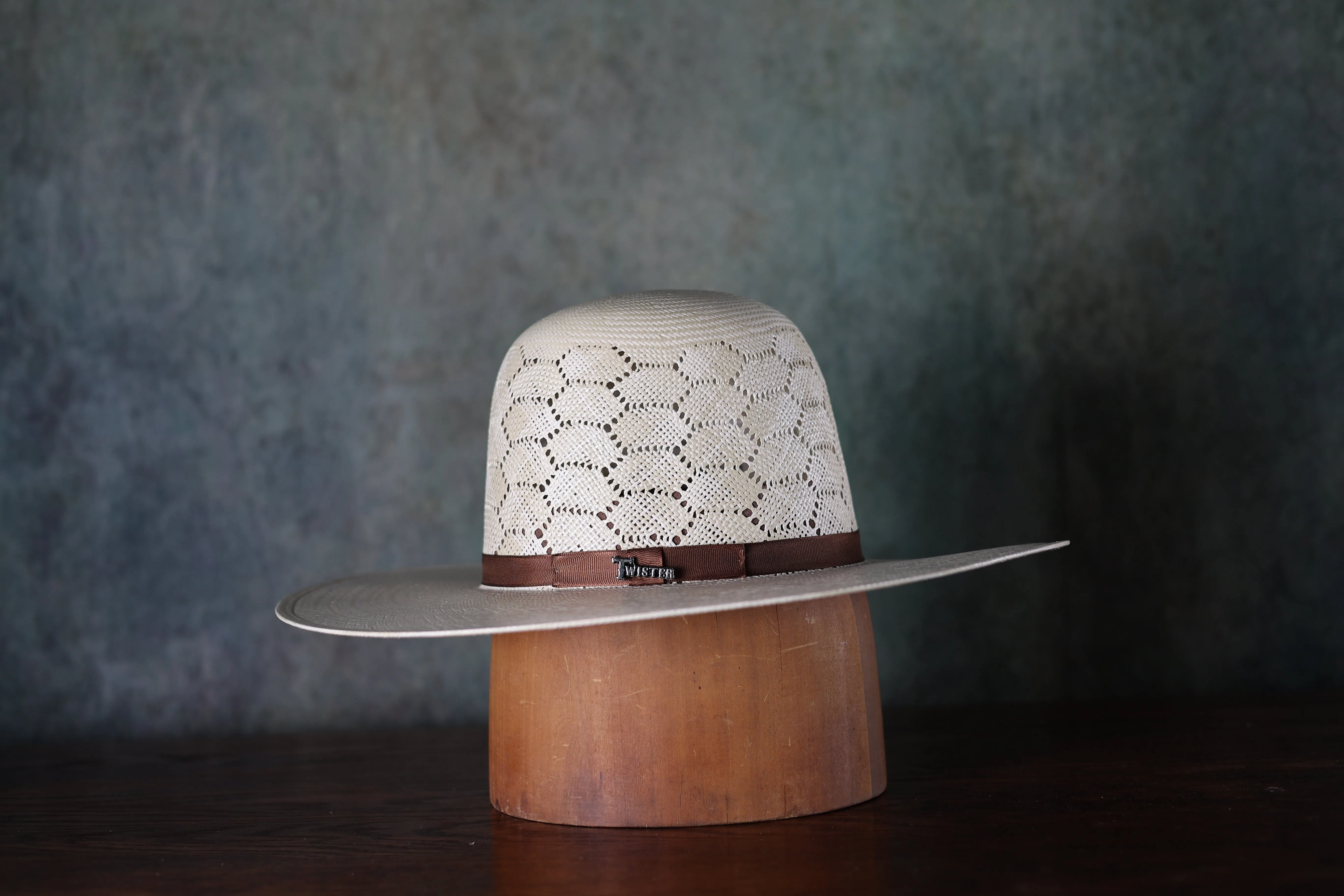 Twister 30x Shantung Ivory/Tan sold by Greeley Hat Works
