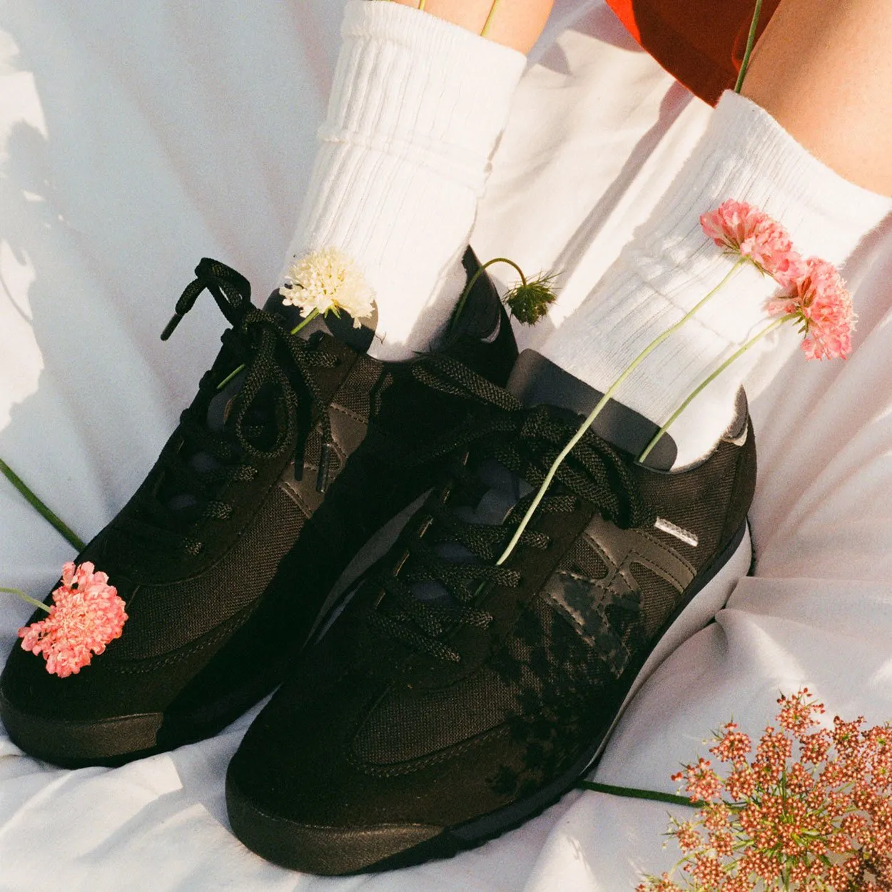 MESTARI - JET BLACK / INDIA INK sold by Karhu product image thumbnail 2