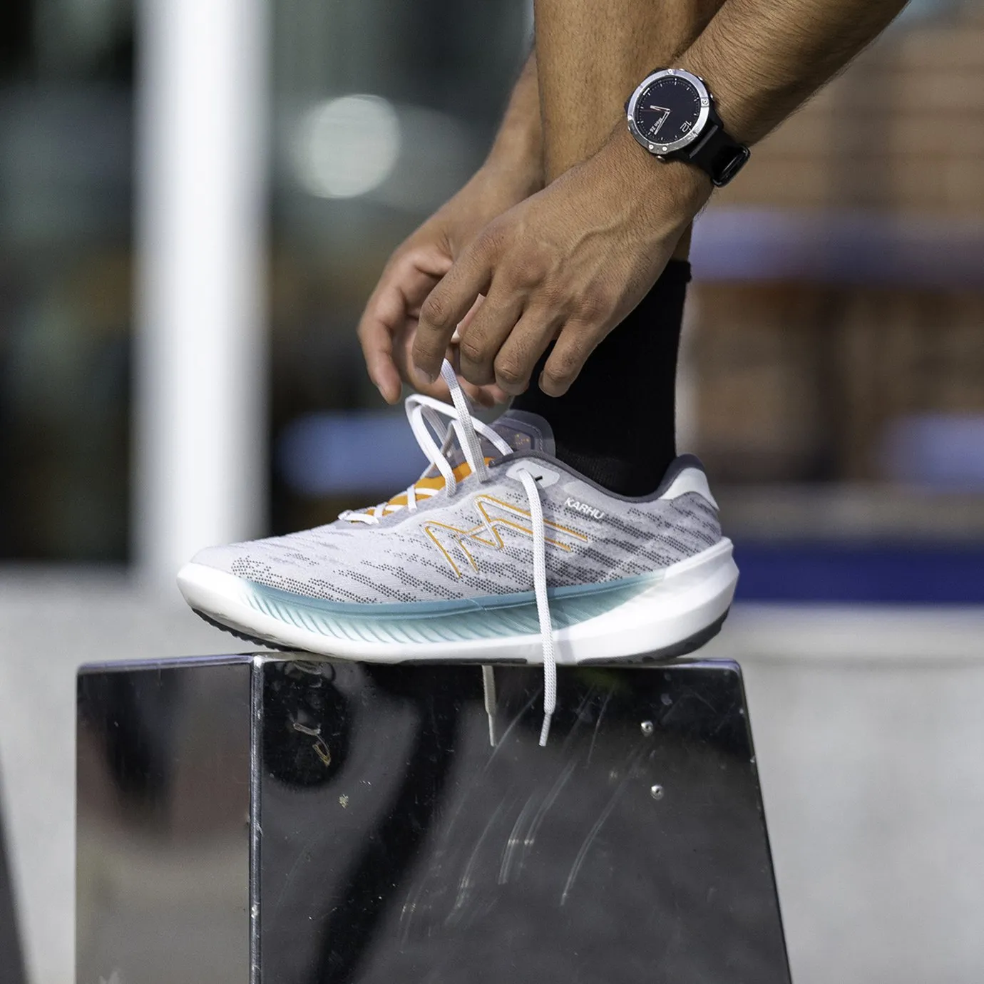 MEN'S FUSION 4.0 - LUNAR ROCK / TURMERIC sold by Karhu product image thumbnail 2