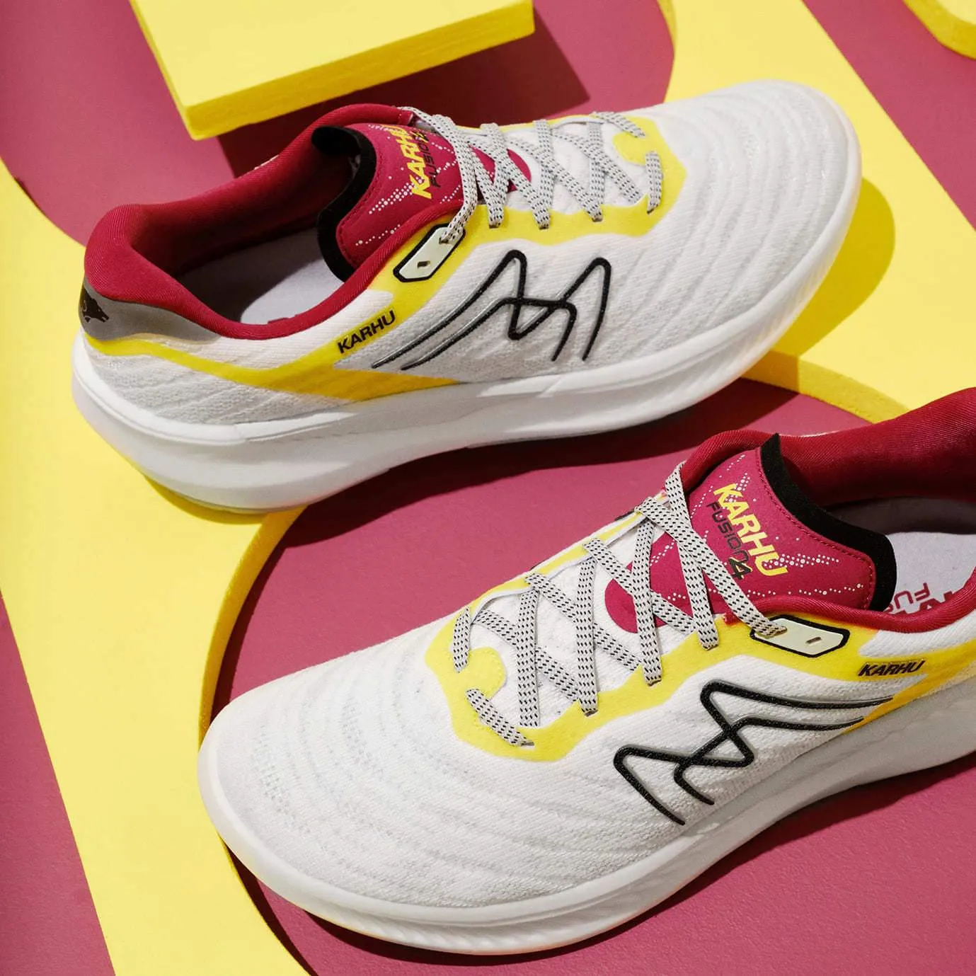 MEN'S FUSION 4.0 - BRILLIANT WHITE / ANEMONE sold by Karhu product image thumbnail 2