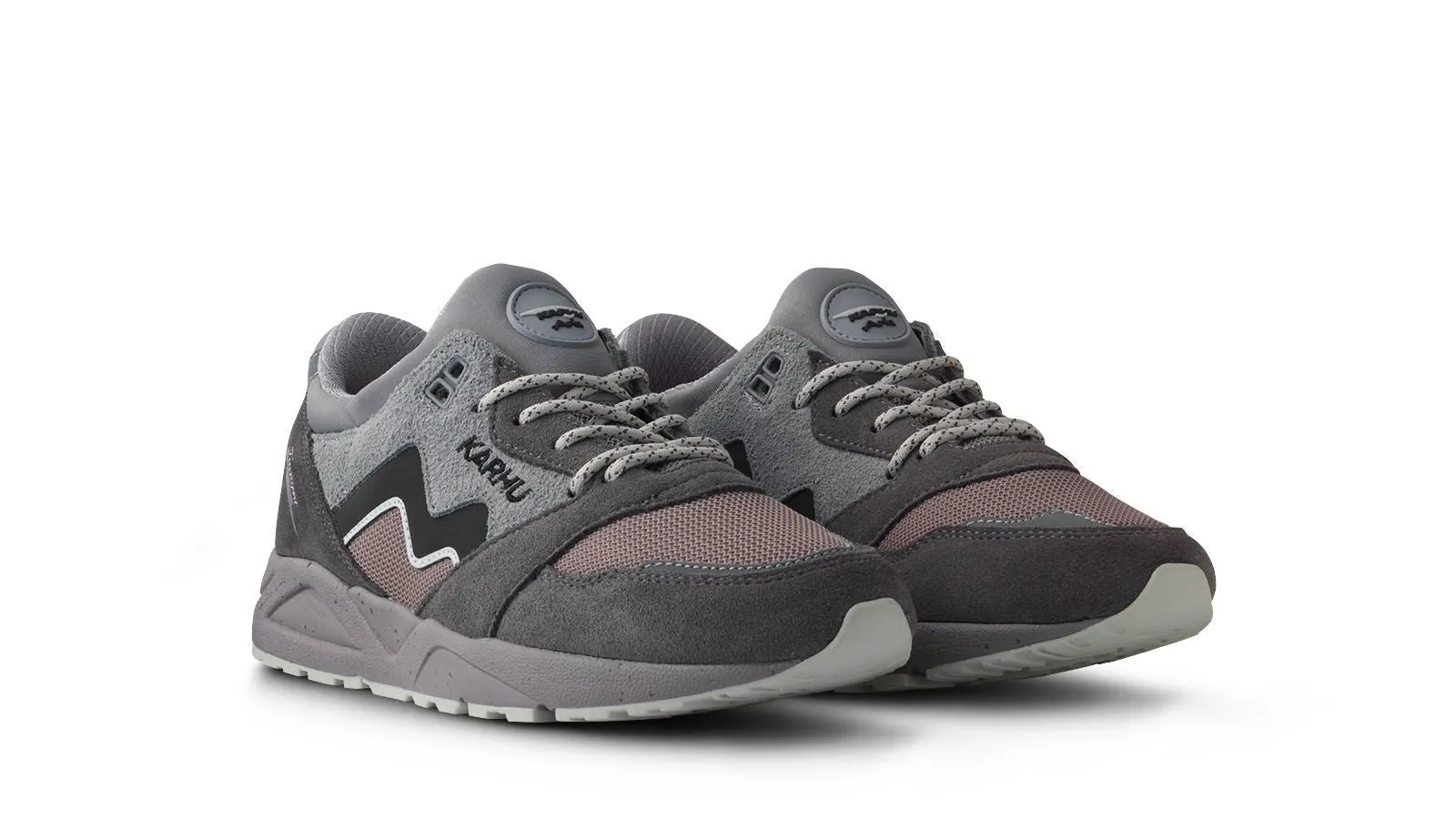 ARIA 95 - SMOKED PEARL / CAVIAR sold by Karhu product image thumbnail 3