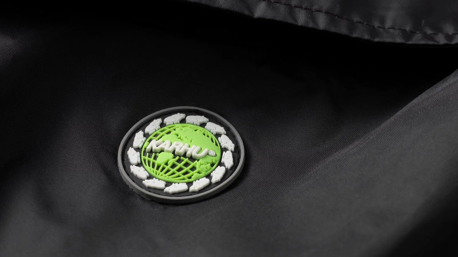 WORLDWIDE COACH JACKET - BLACK sold by Karhu product image thumbnail 3