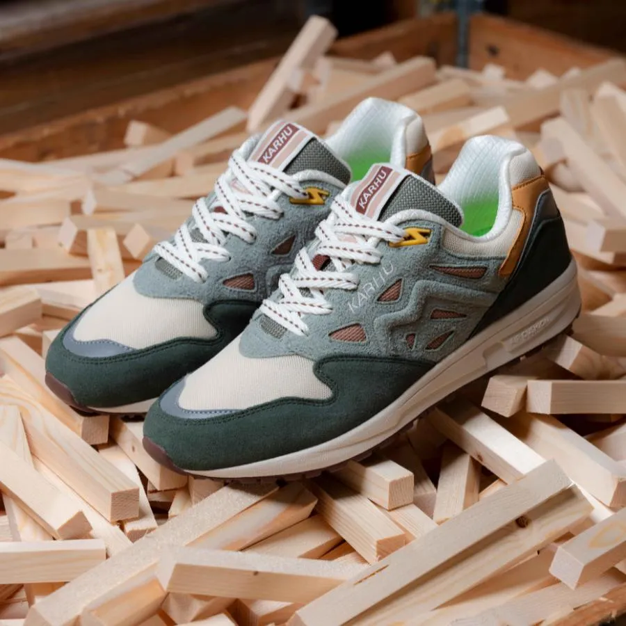 LEGACY 96 "MÖLKKY" PACK - LAUREL WREATH / WARM TAUPE sold by Karhu product image thumbnail 2