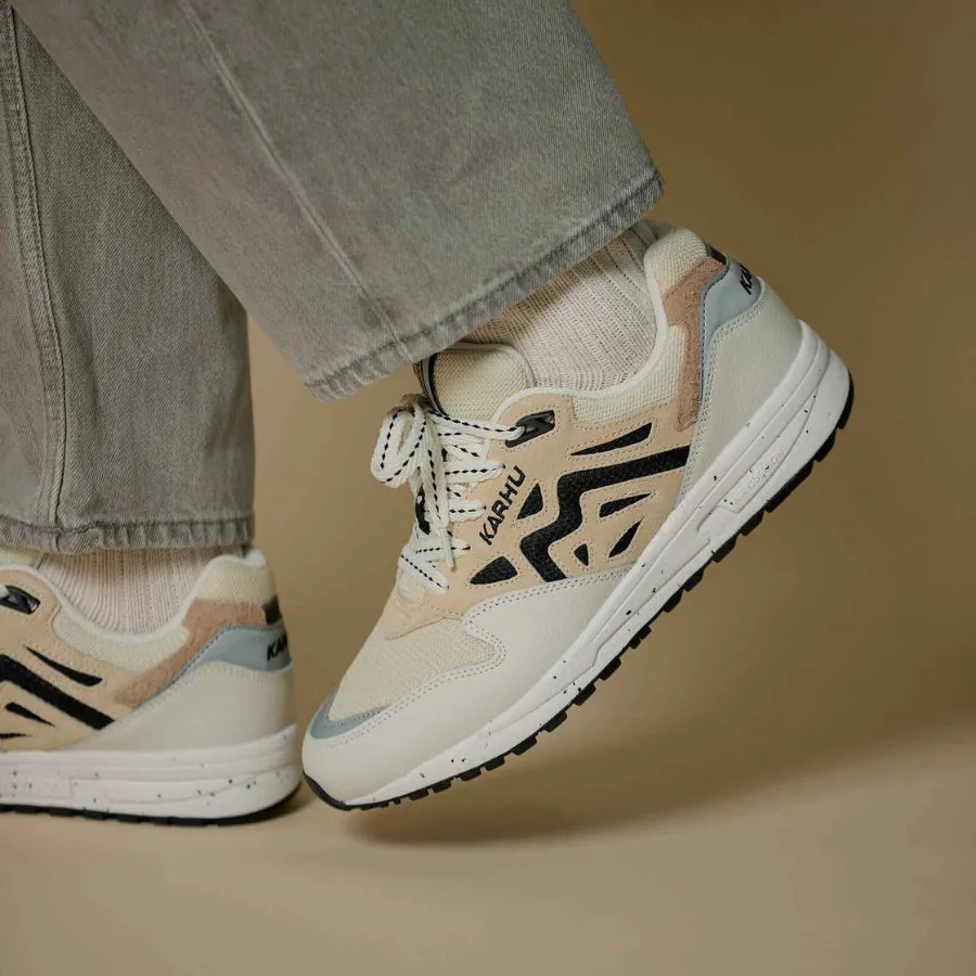 LEGACY 96 - BLANC DE BLANC / WOOD ASH sold by Karhu product image thumbnail 2