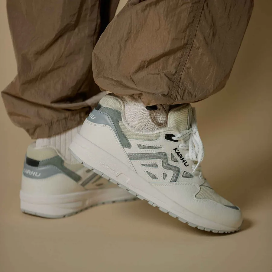 LEGACY 96 - CLOUD DANCER / LIMESTONE sold by Karhu product image thumbnail 2