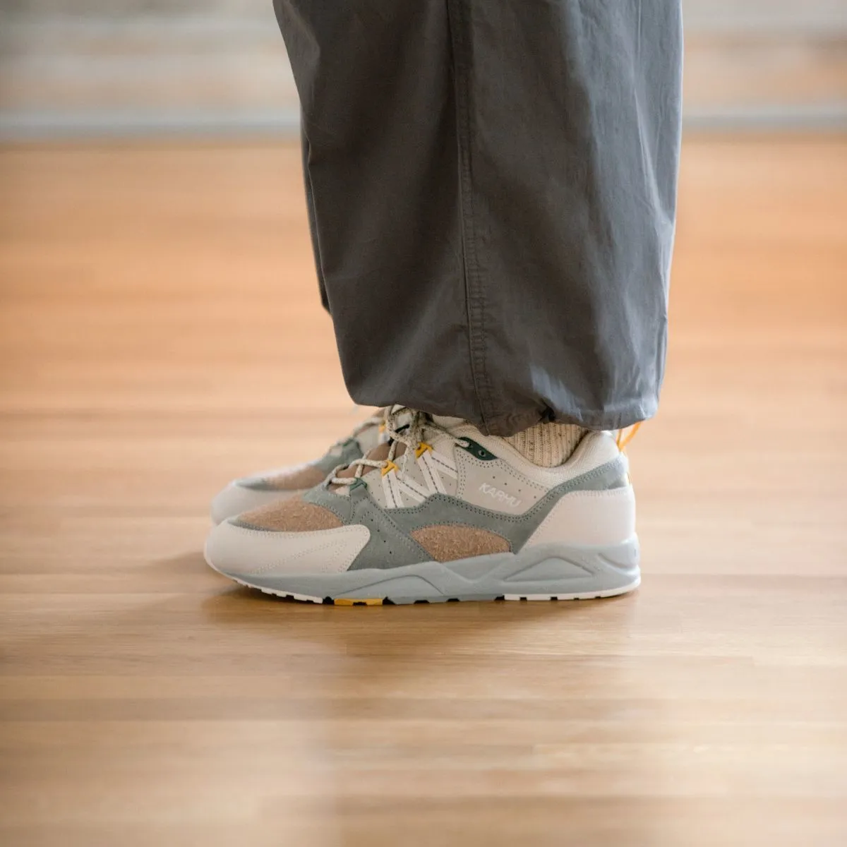 FUSION 2.0 - LIMESTONE / BRIGHT WHITE sold by Karhu product image thumbnail 2