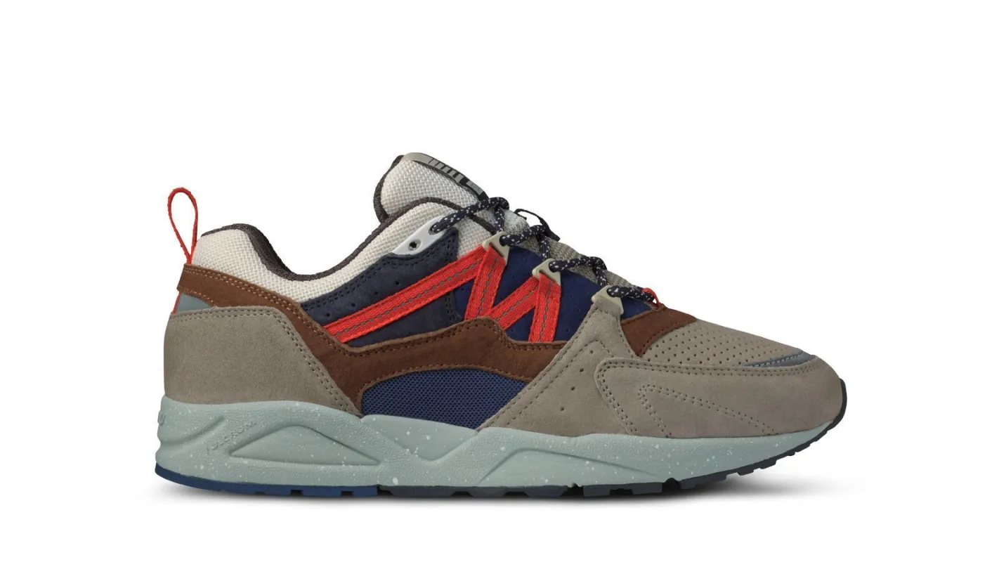 FUSION 2.0 - ABBEY STONE / BEAVER FUR sold by Karhu
