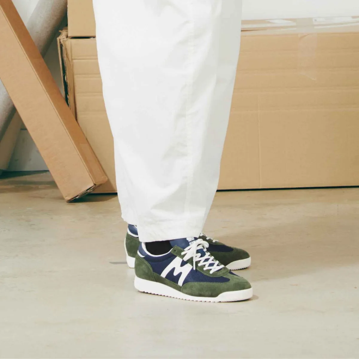 MESTARI - BRONZE GREEN / WHITE sold by Karhu product image thumbnail 2